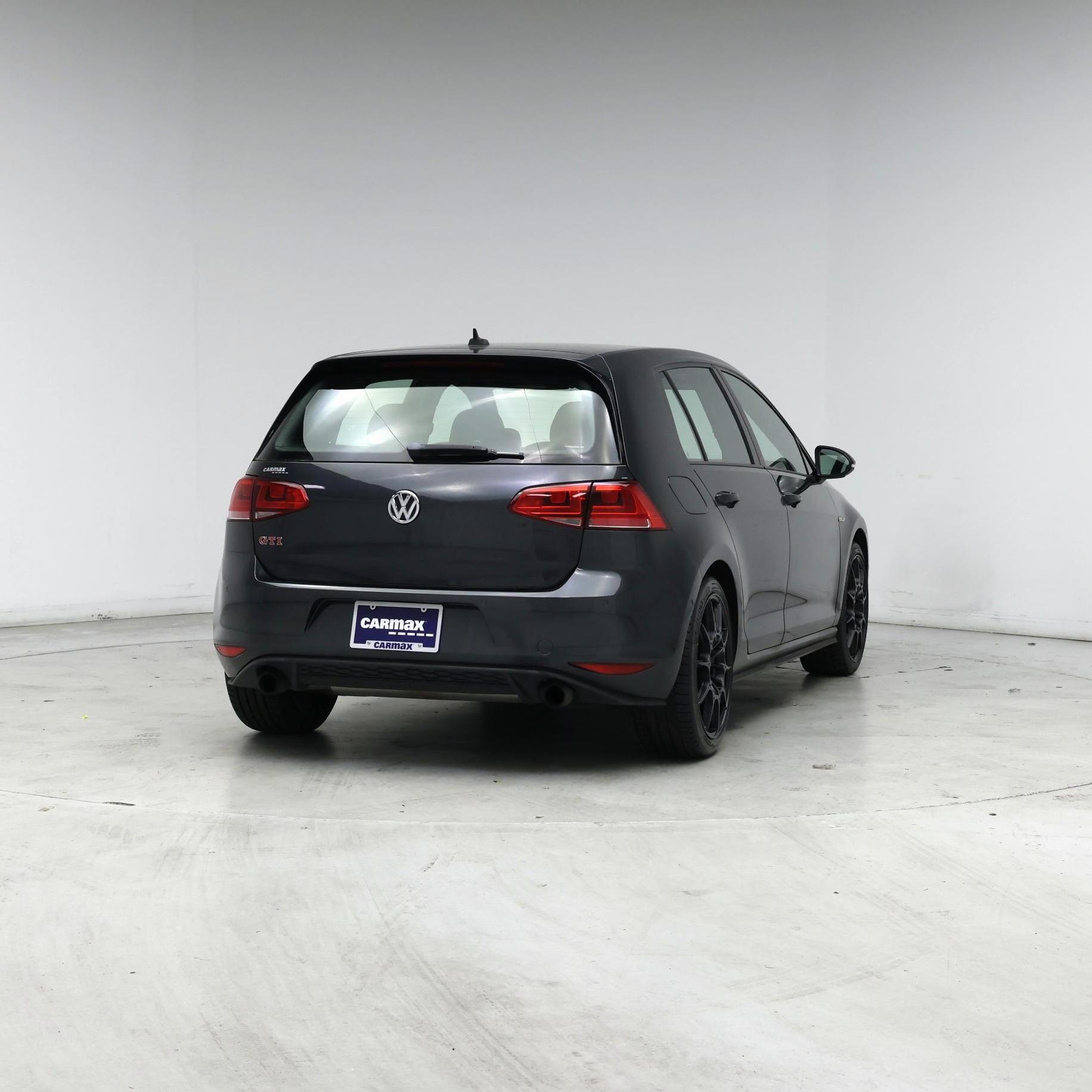 Thumbnail: 2016 Volkswagen Golf - 8
