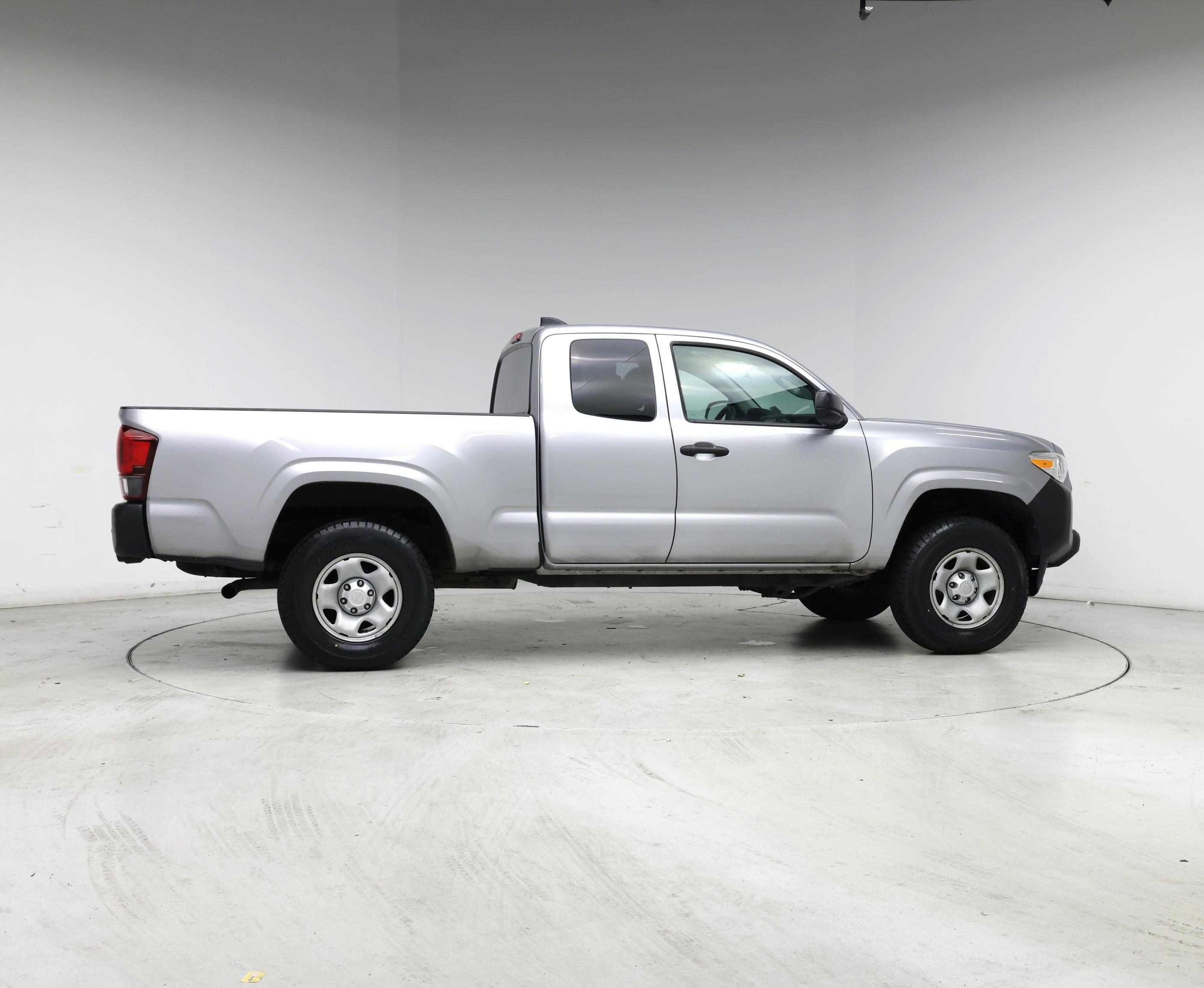 Thumbnail: 2020 Toyota Tacoma - 7