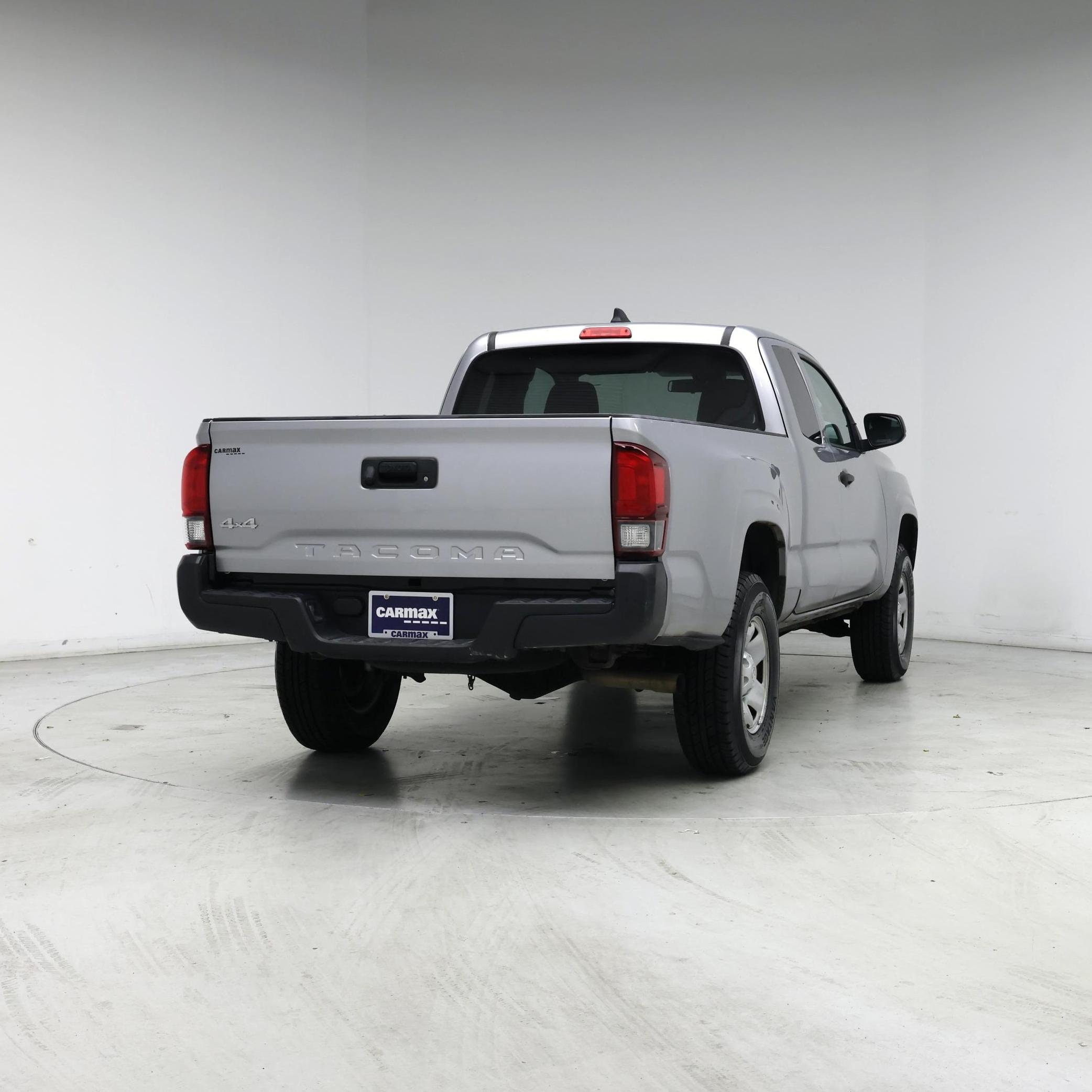 Thumbnail: 2020 Toyota Tacoma - 8