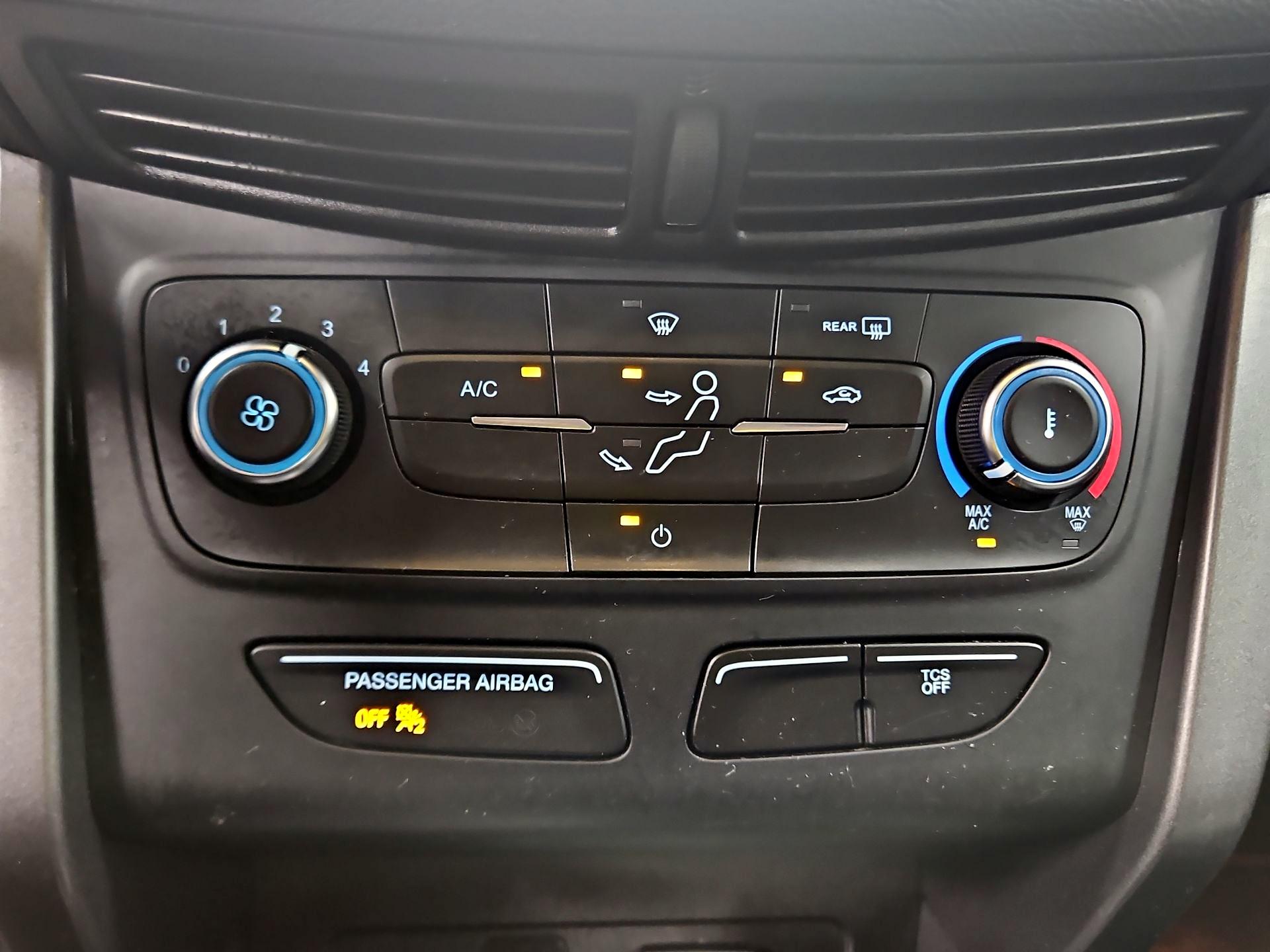 Thumbnail: 2017 Ford Escape - 16