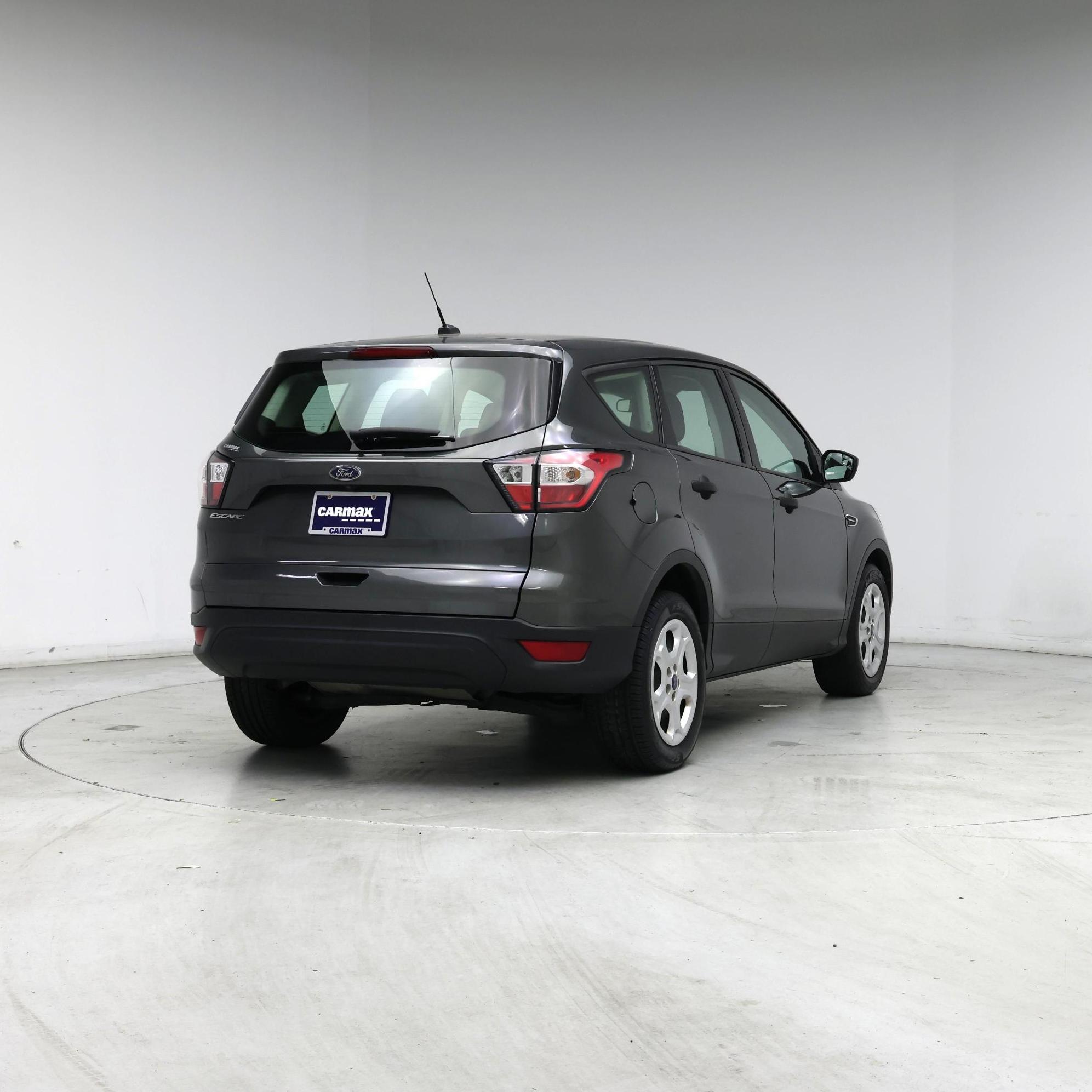 Thumbnail: 2017 Ford Escape - 8