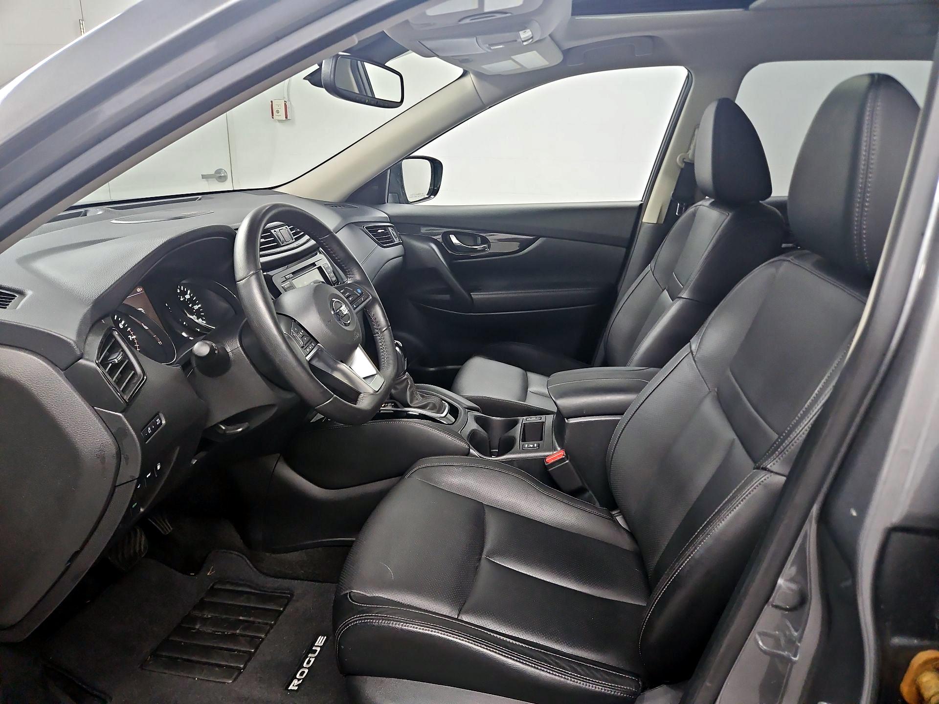 Thumbnail: 2018 Nissan Rogue - 11