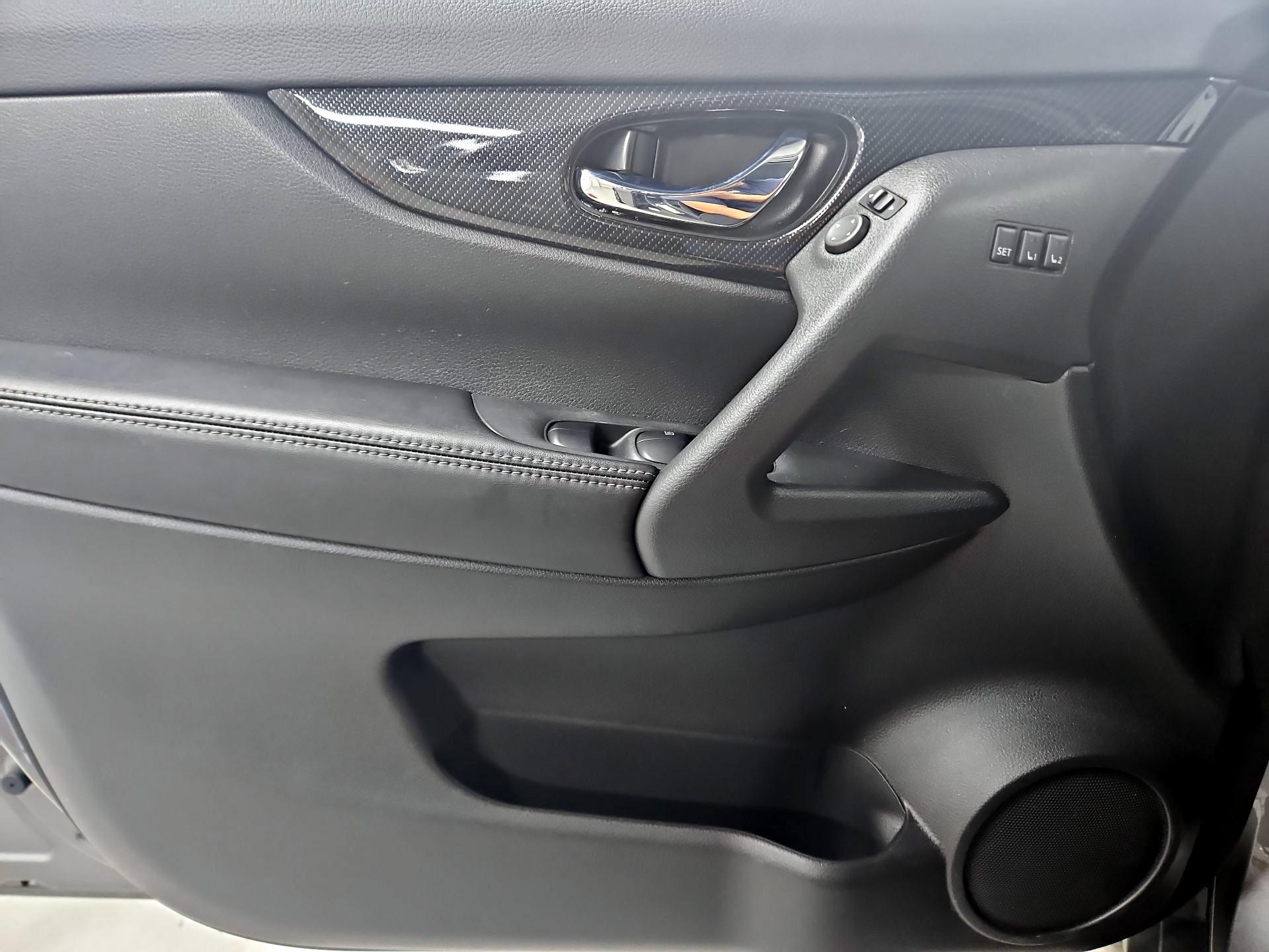 Thumbnail: 2018 Nissan Rogue - 12