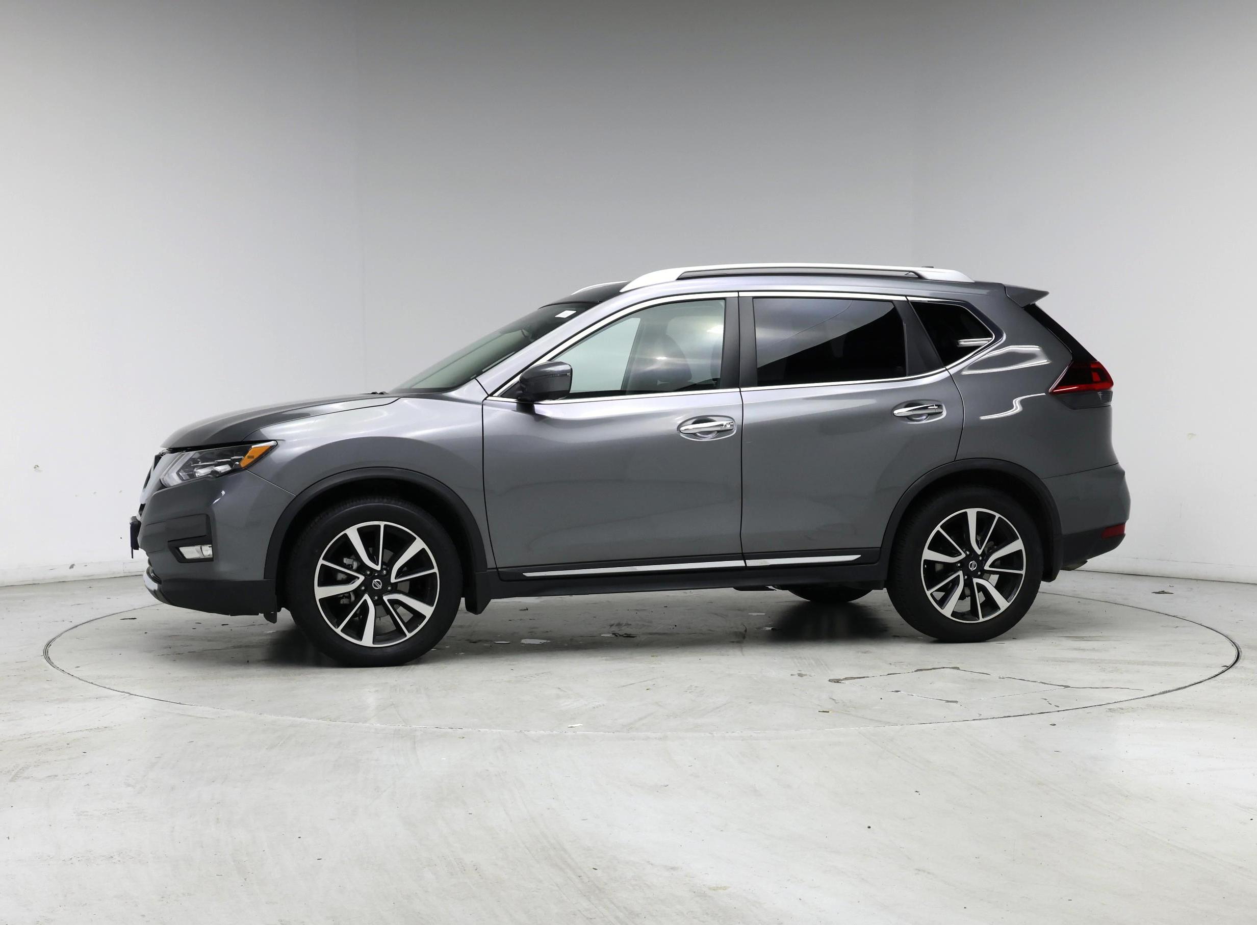 Thumbnail: 2018 Nissan Rogue - 3