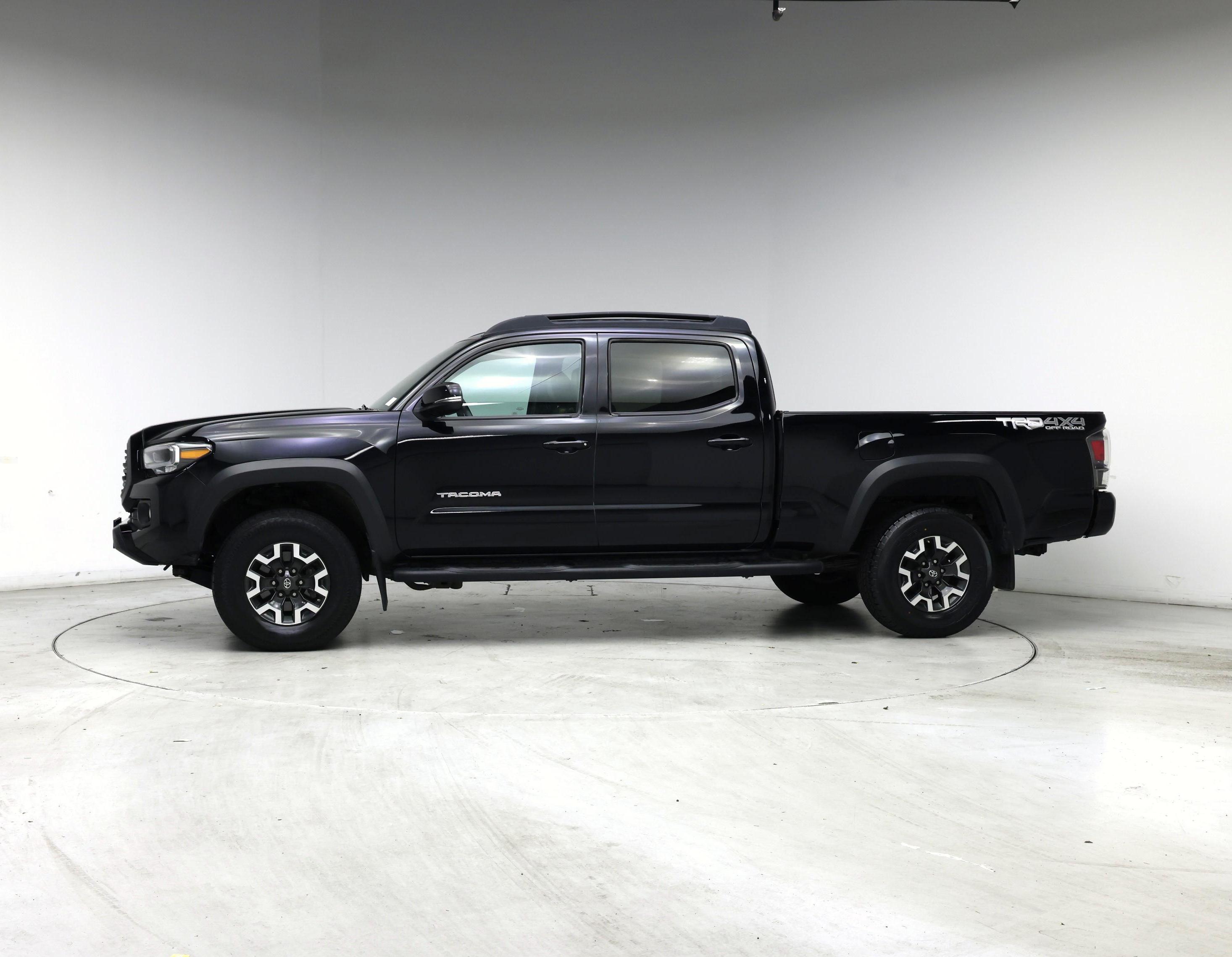 Thumbnail: 2020 Toyota Tacoma - 3
