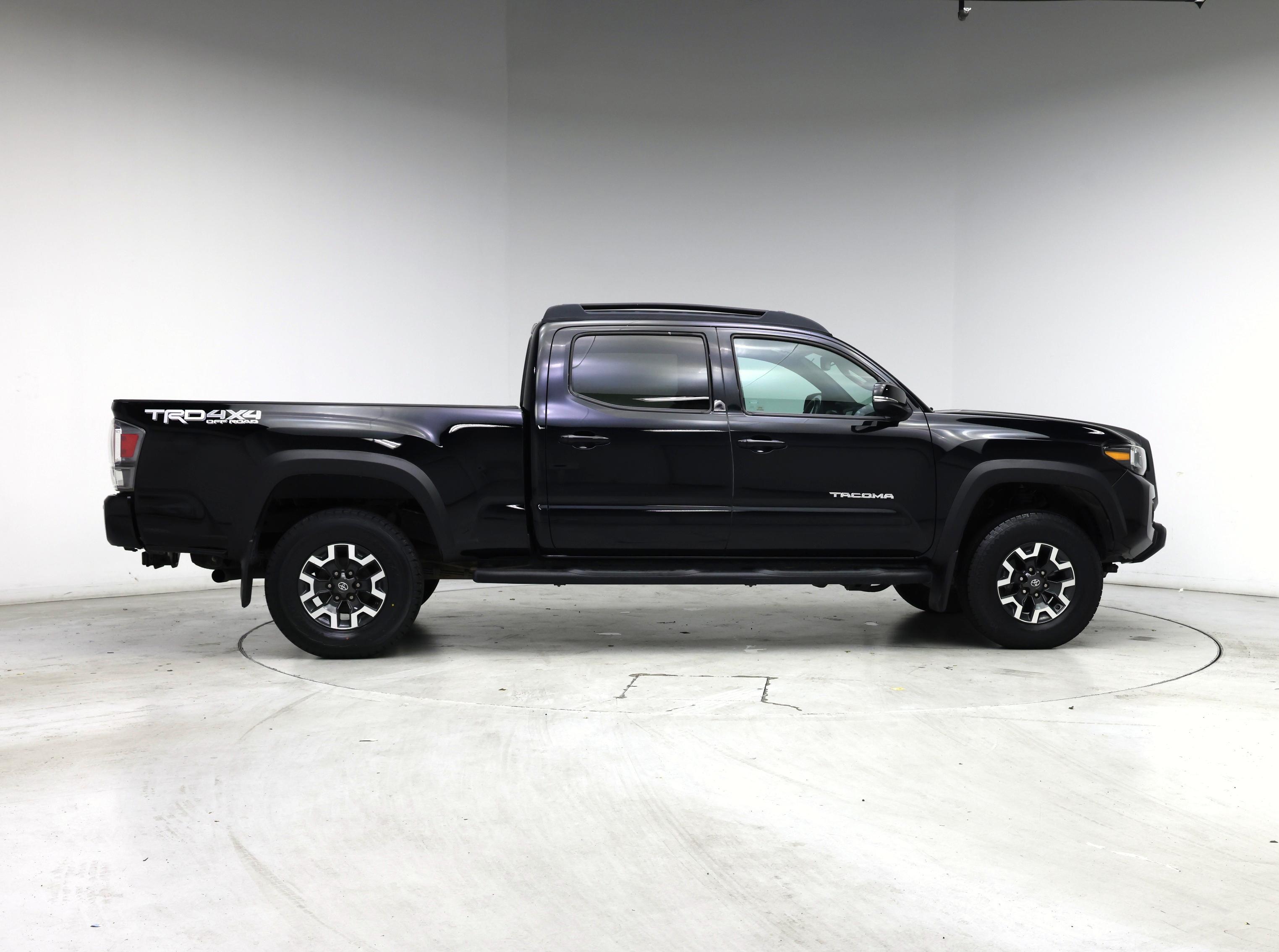 Thumbnail: 2020 Toyota Tacoma - 7