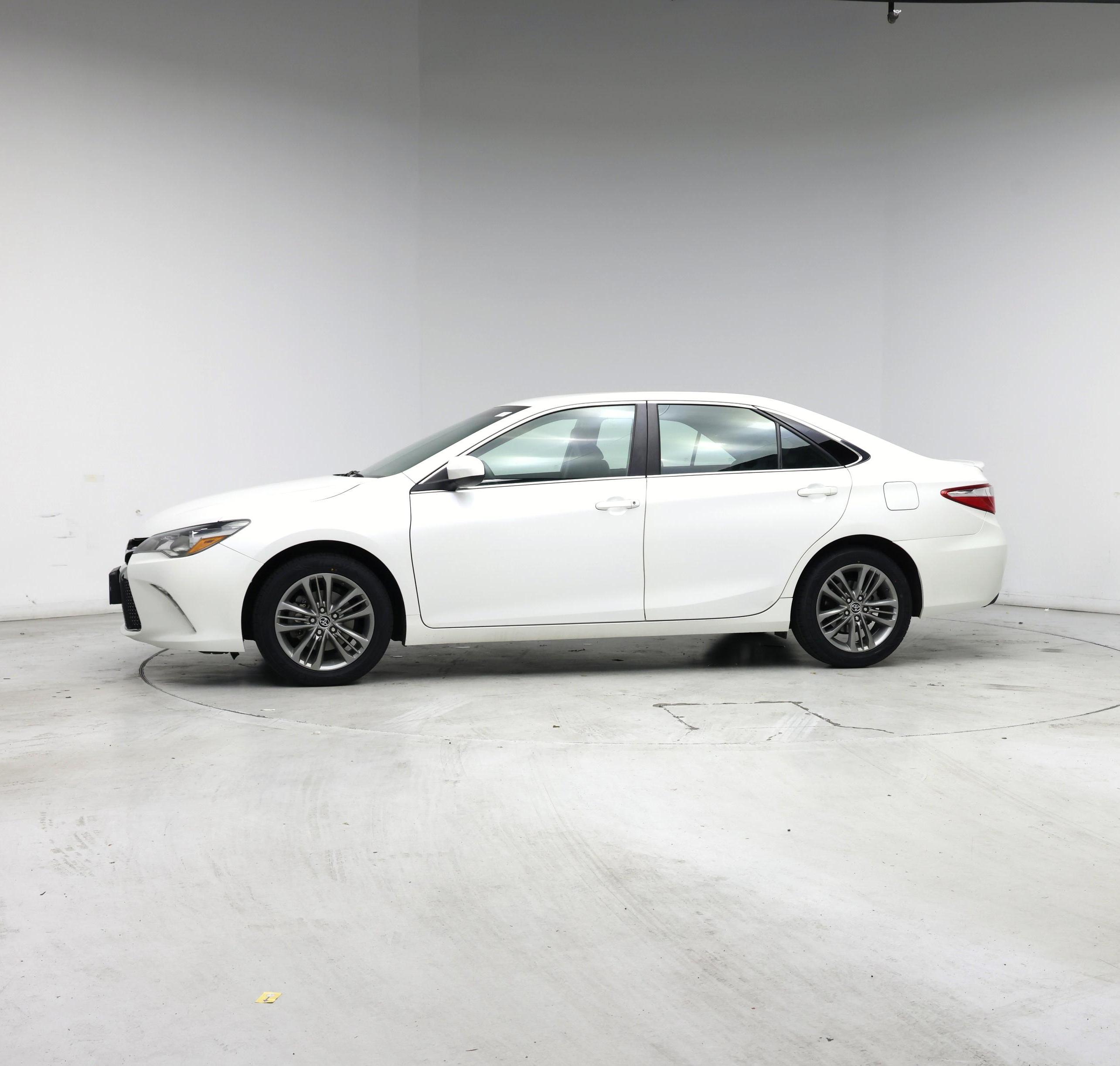 Thumbnail: 2015 Toyota Camry - 3