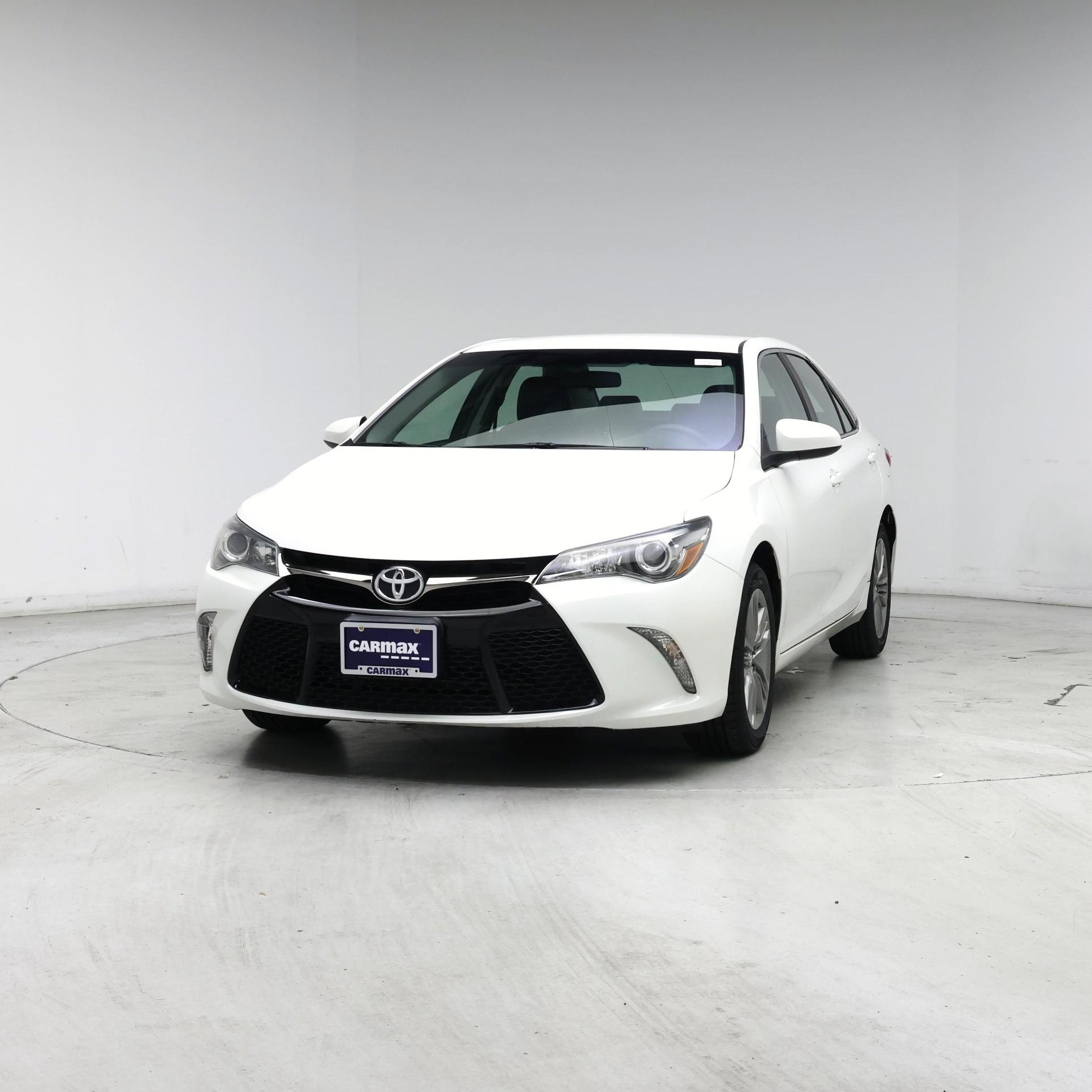 Thumbnail: 2015 Toyota Camry - 4