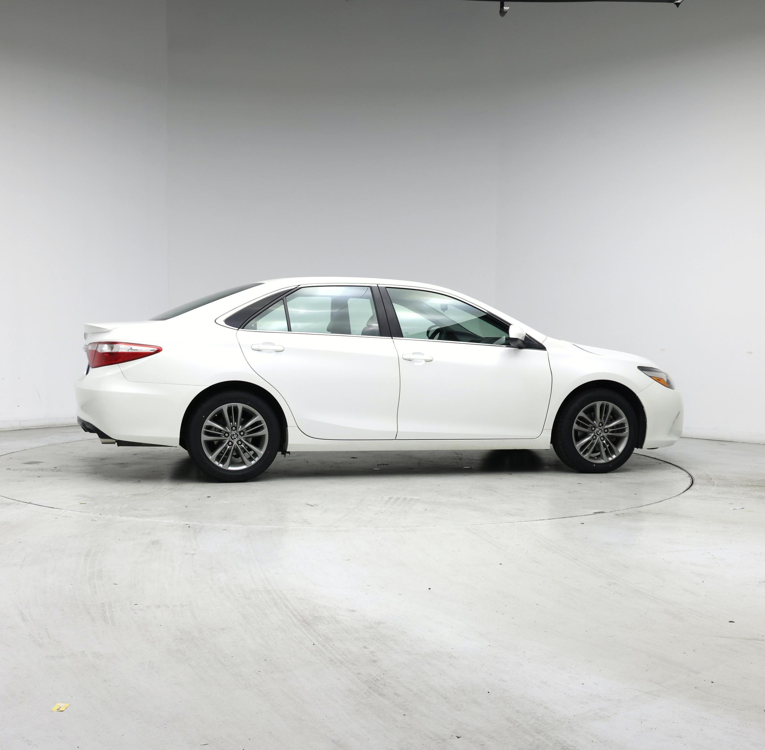 Thumbnail: 2015 Toyota Camry - 7