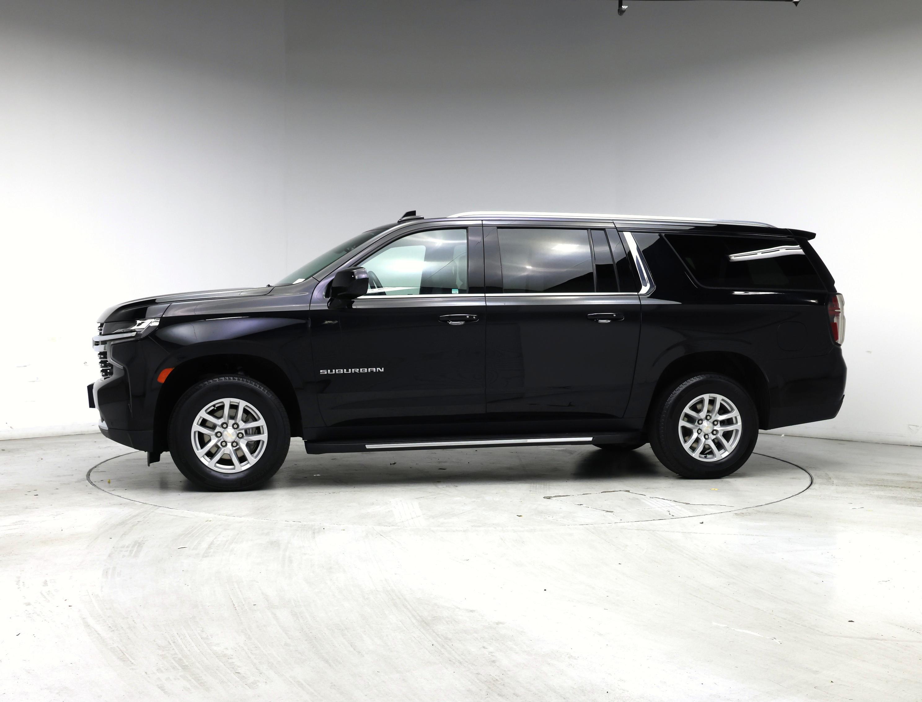 Thumbnail: 2023 Chevrolet Suburban - 3