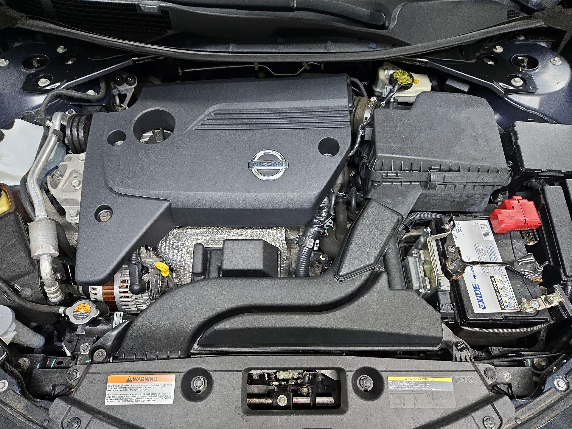 Thumbnail: 2015 Nissan Altima - 20