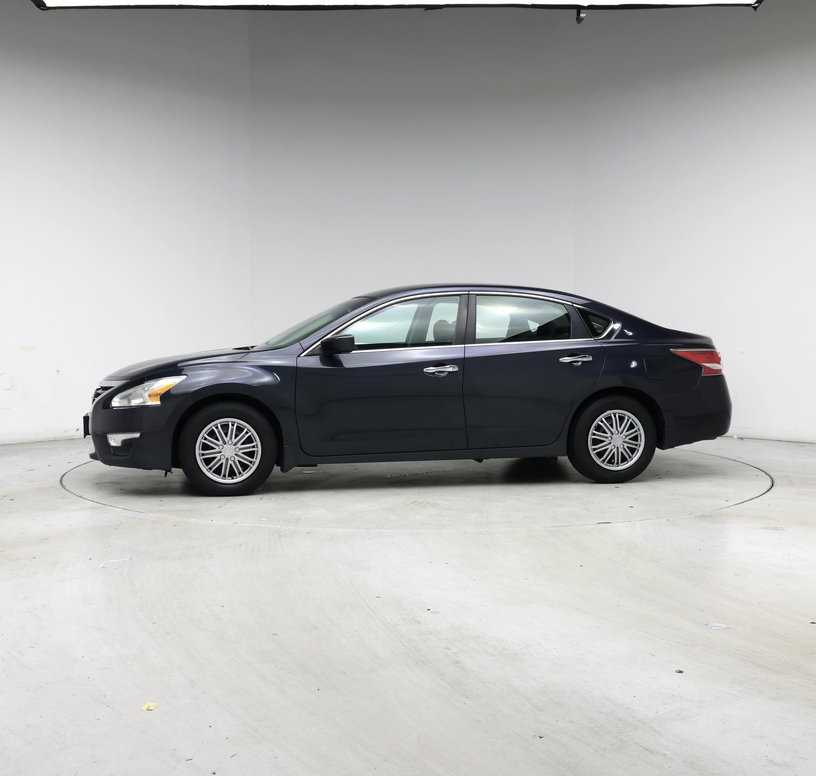 Thumbnail: 2015 Nissan Altima - 3