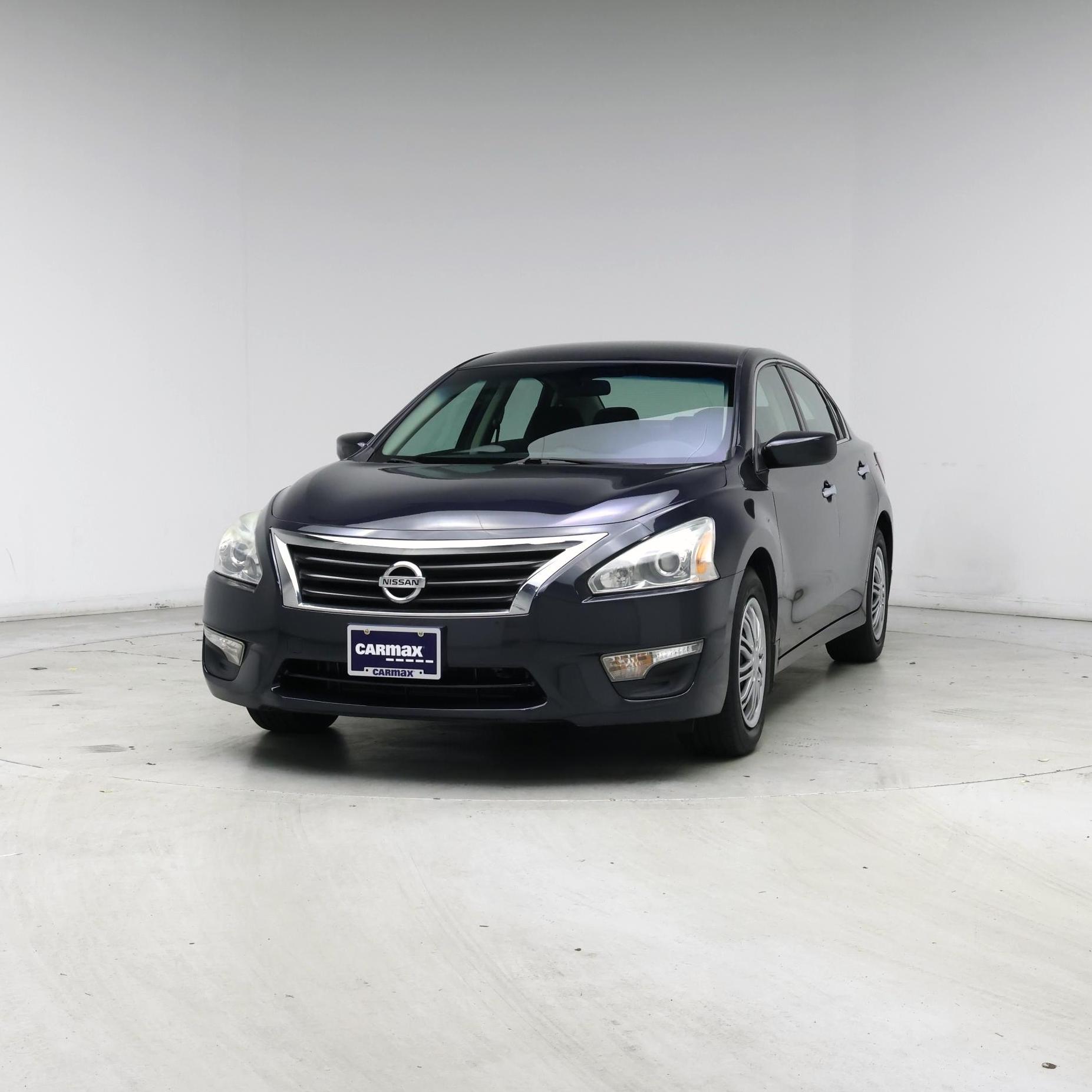 Thumbnail: 2015 Nissan Altima - 4