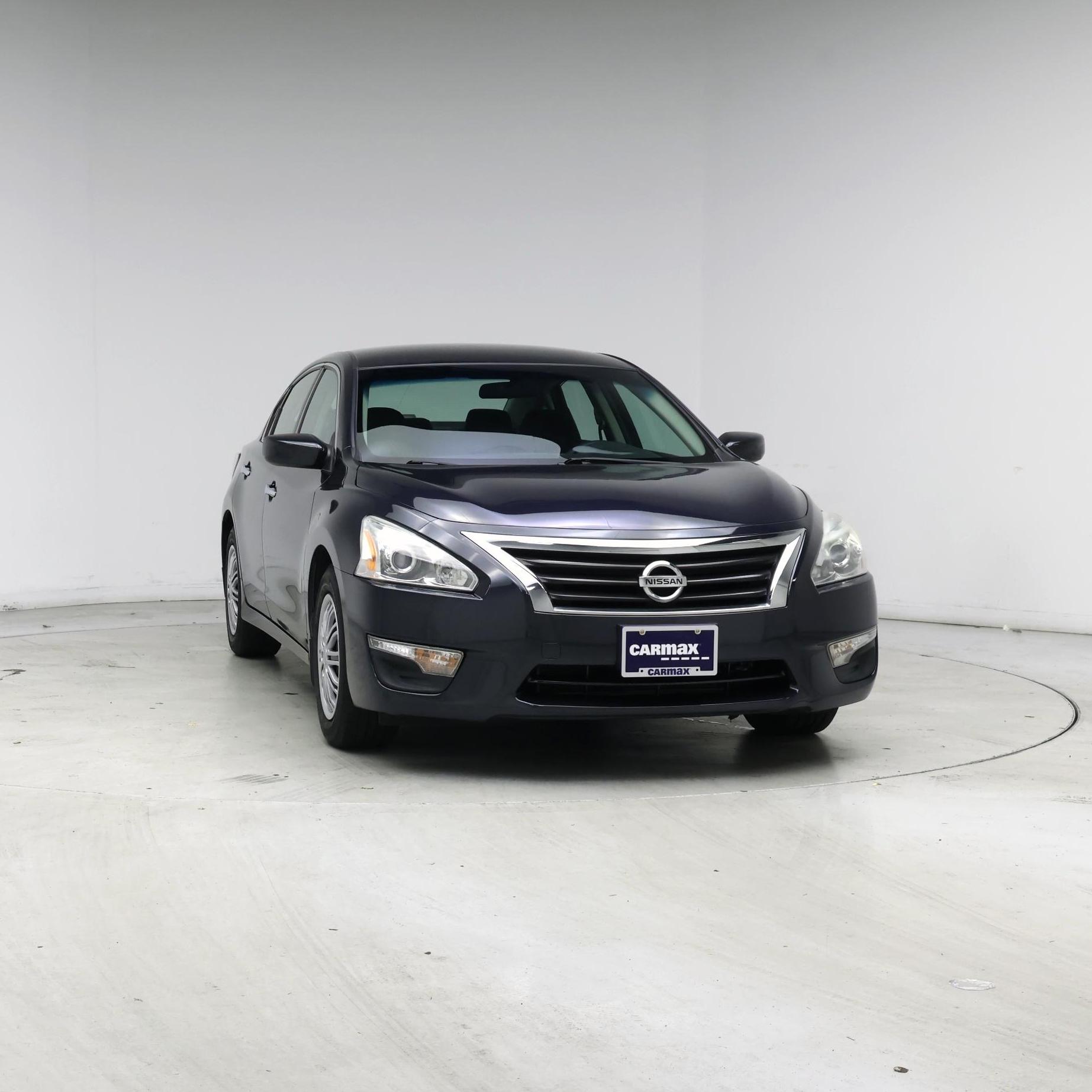 Thumbnail: 2015 Nissan Altima - 5