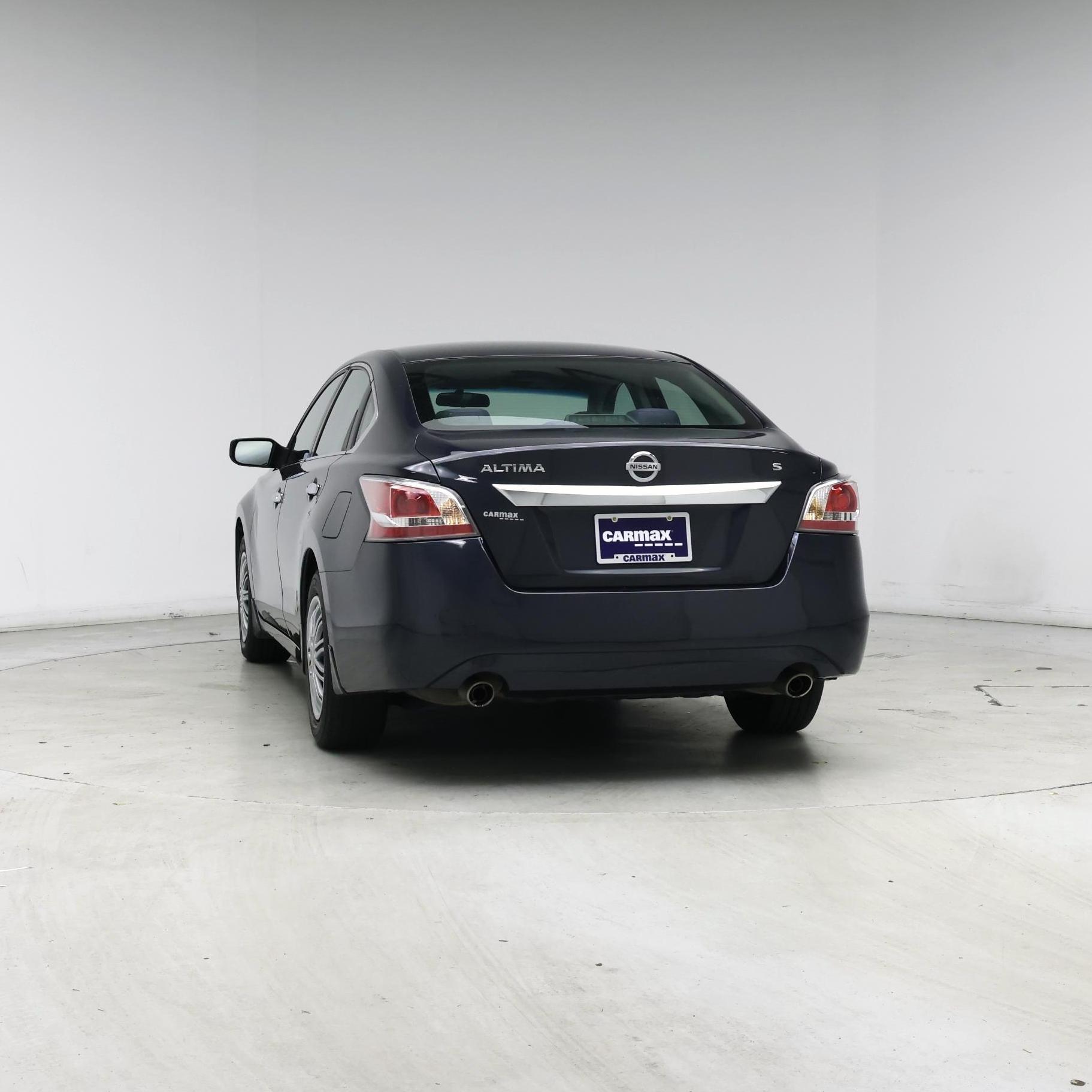 Thumbnail: 2015 Nissan Altima - 6