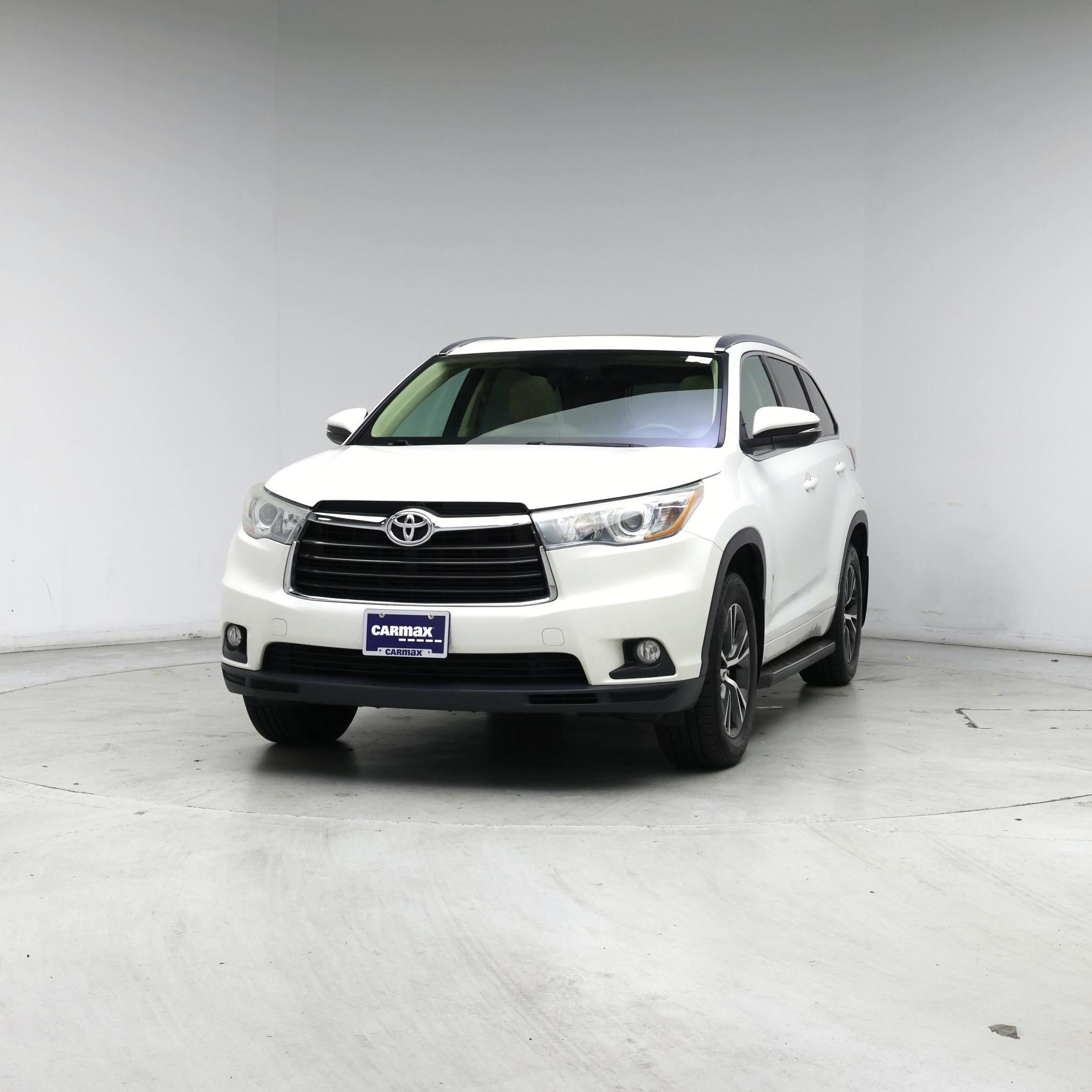 Thumbnail: 2016 Toyota Highlander - 4