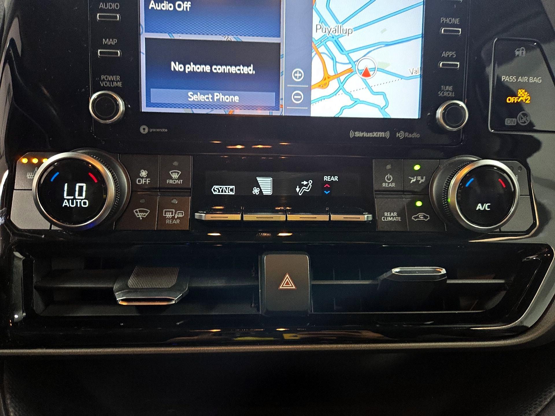 Thumbnail: 2020 Toyota Highlander - 17