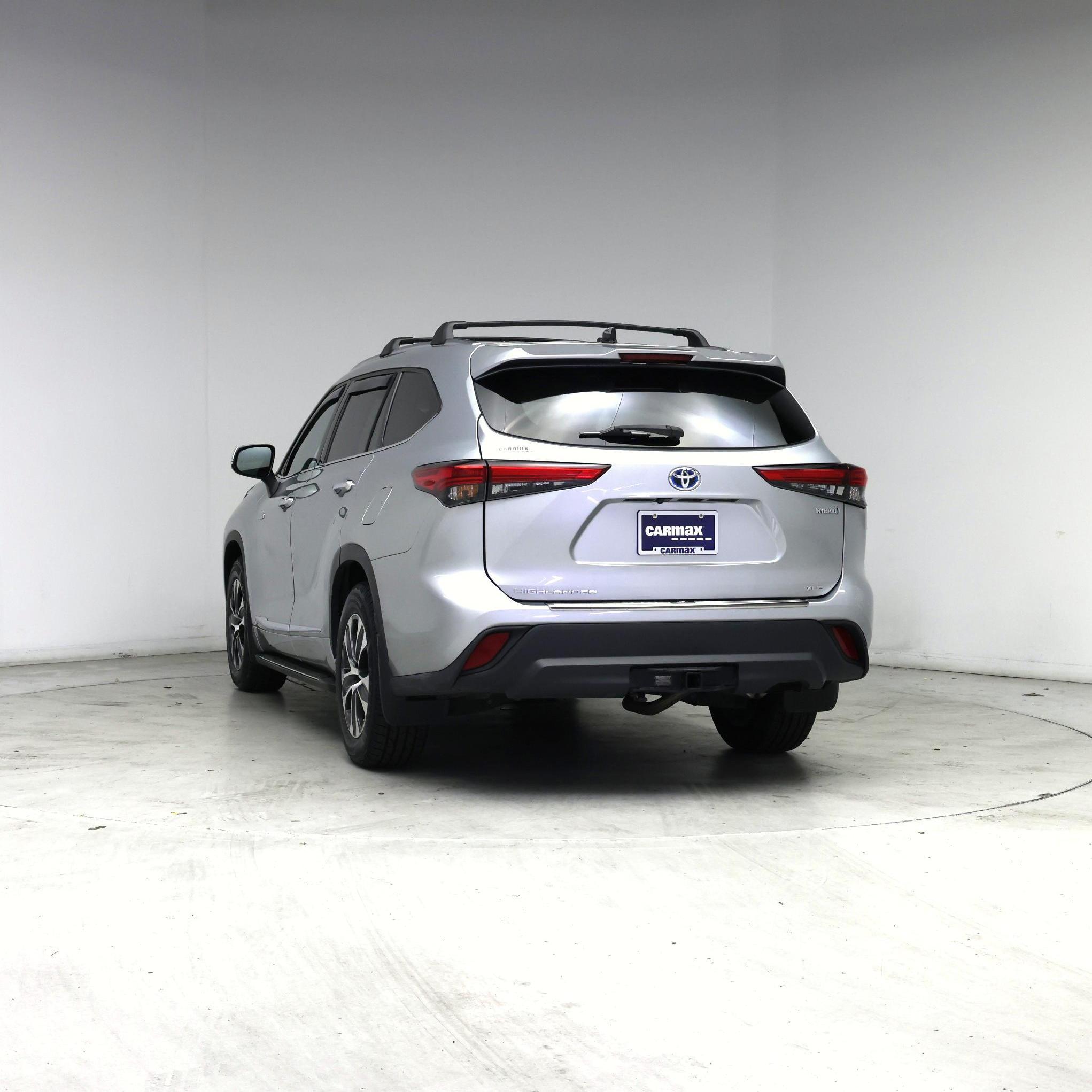 Thumbnail: 2020 Toyota Highlander - 6