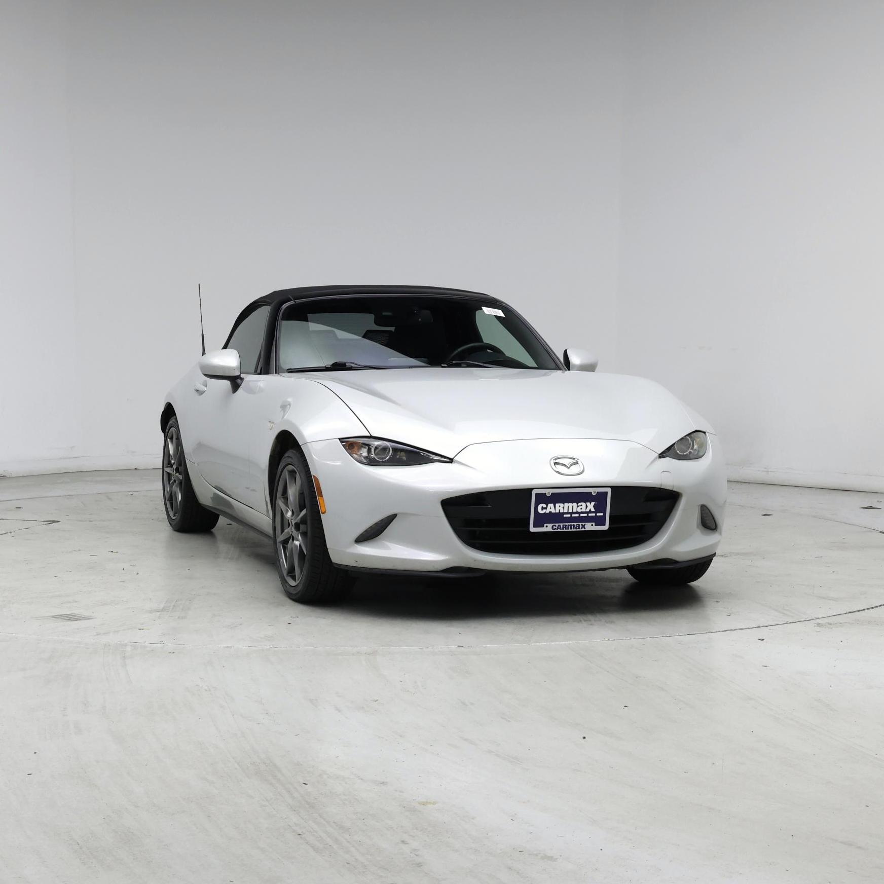 Thumbnail: 2016 Mazda MX-5 Miata - 5