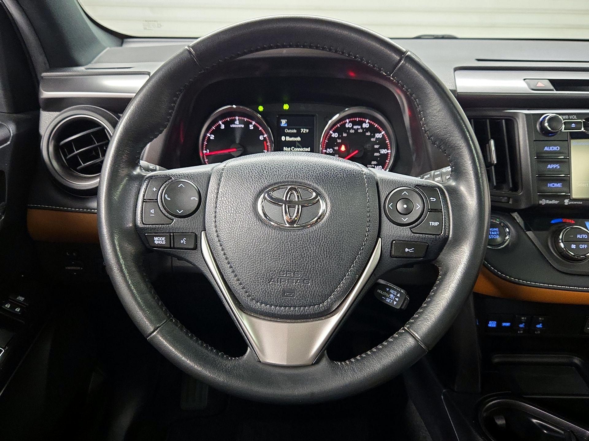 Thumbnail: 2018 Toyota RAV4 - 10