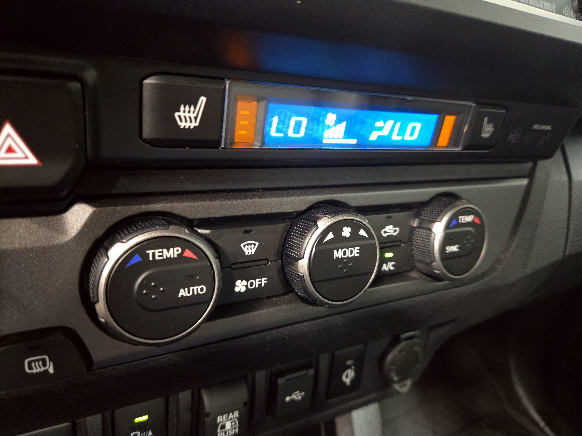 Thumbnail: 2021 Toyota Tacoma - 17