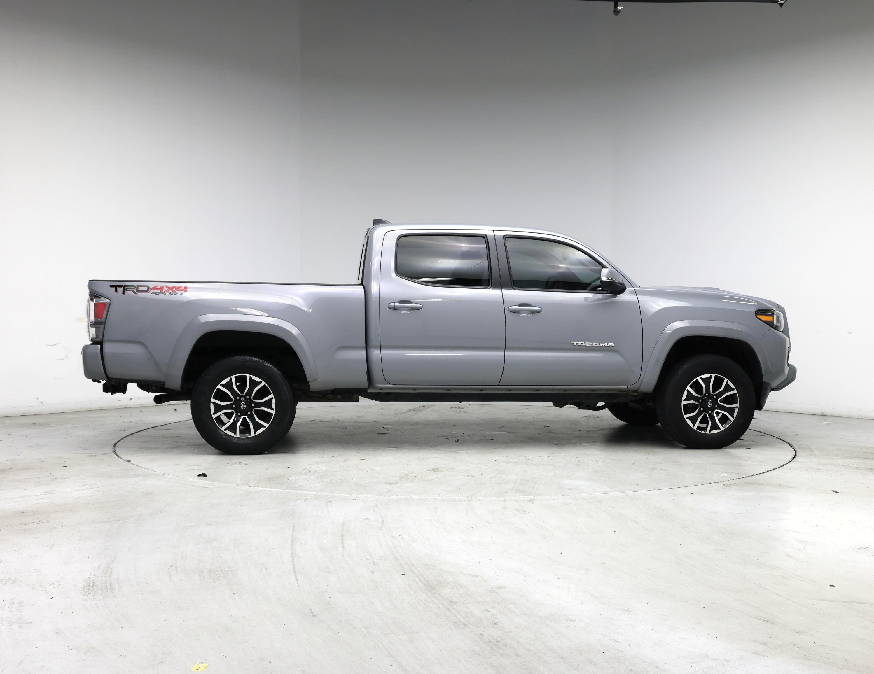 Thumbnail: 2021 Toyota Tacoma - 7