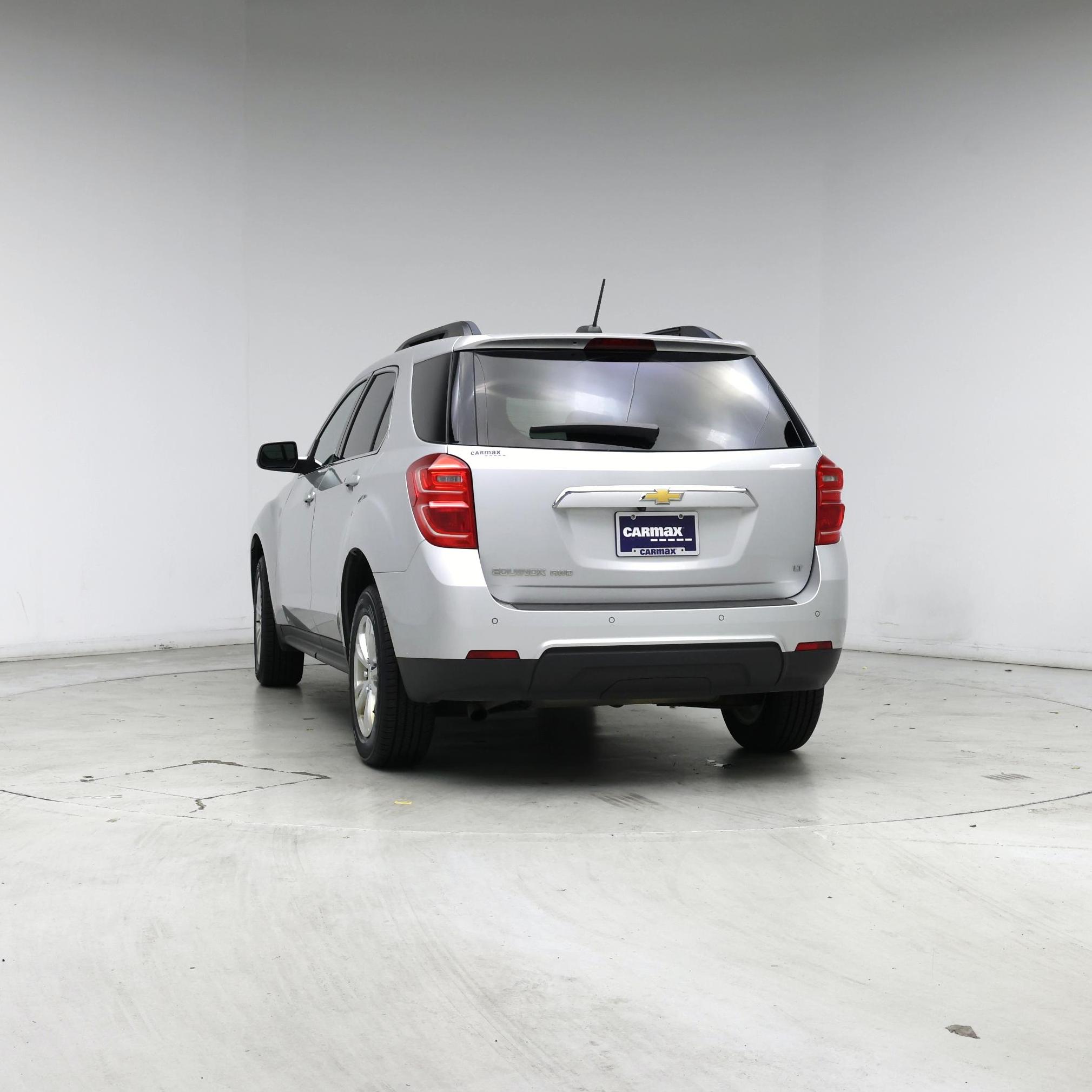 Thumbnail: 2017 Chevrolet Equinox - 6