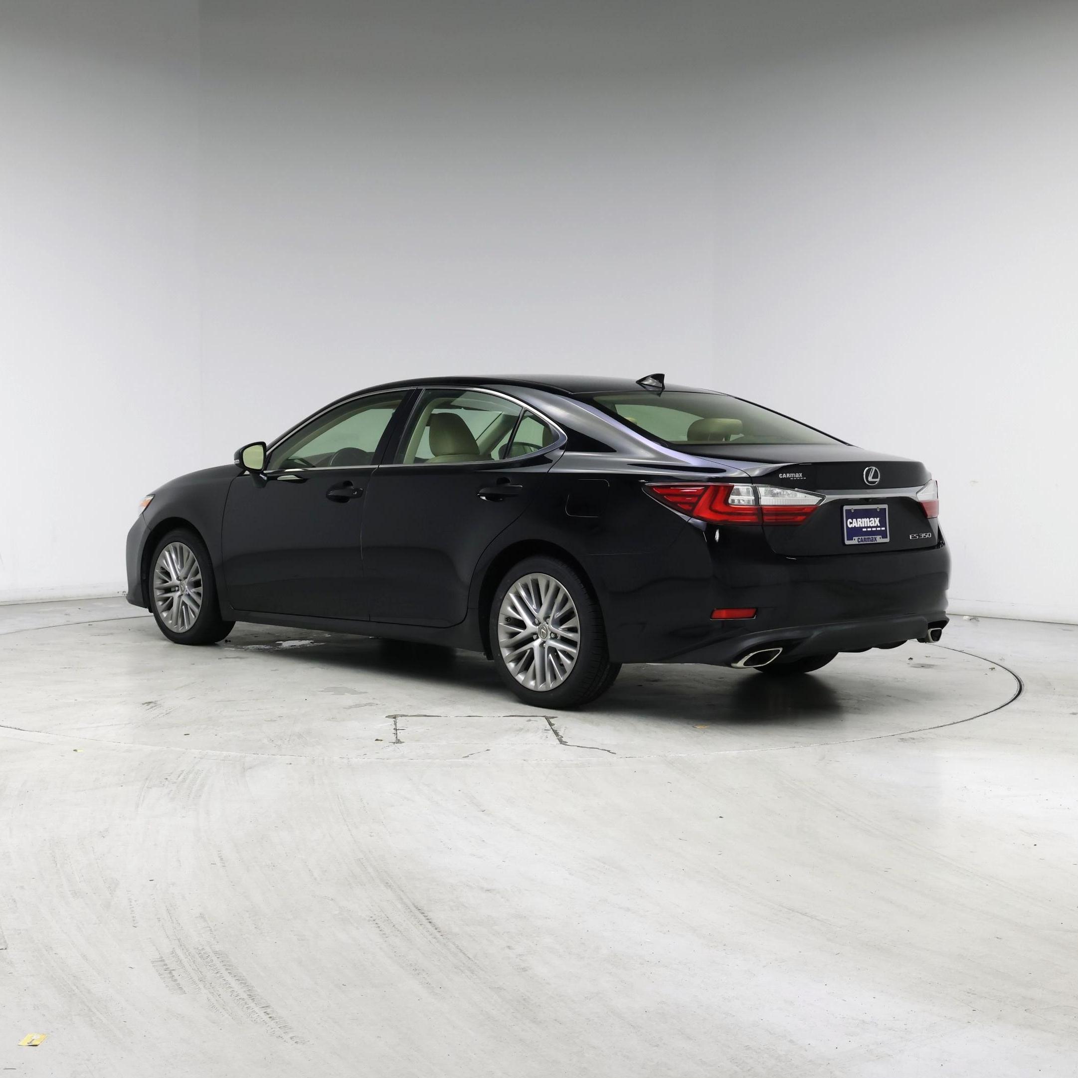 Thumbnail: 2016 Lexus ES - 2