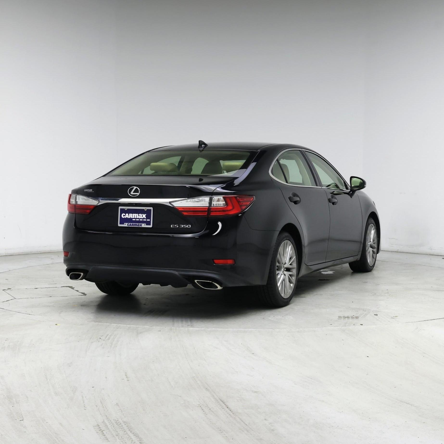 Thumbnail: 2016 Lexus ES - 8
