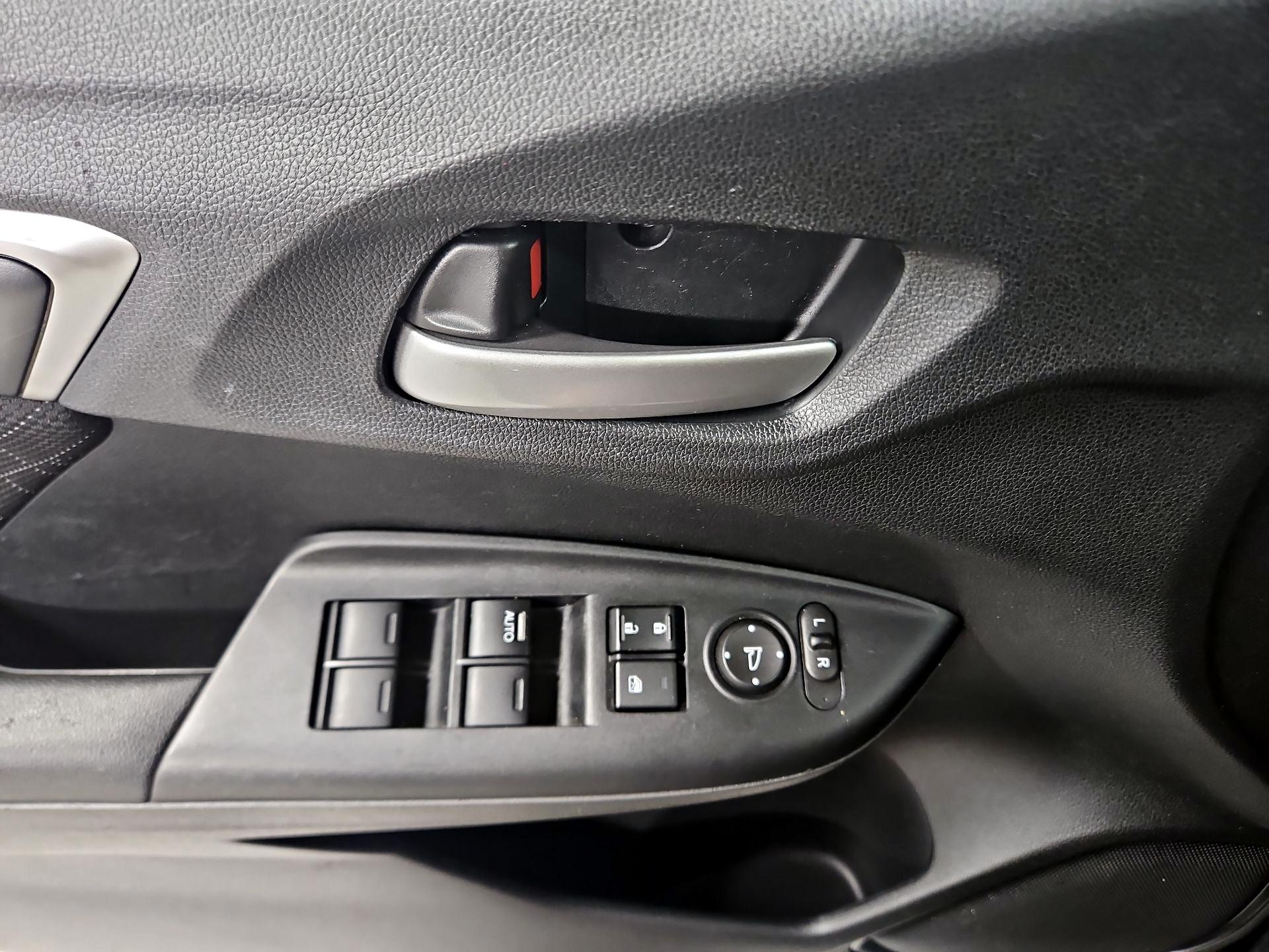 Thumbnail: 2015 Honda Fit - 12