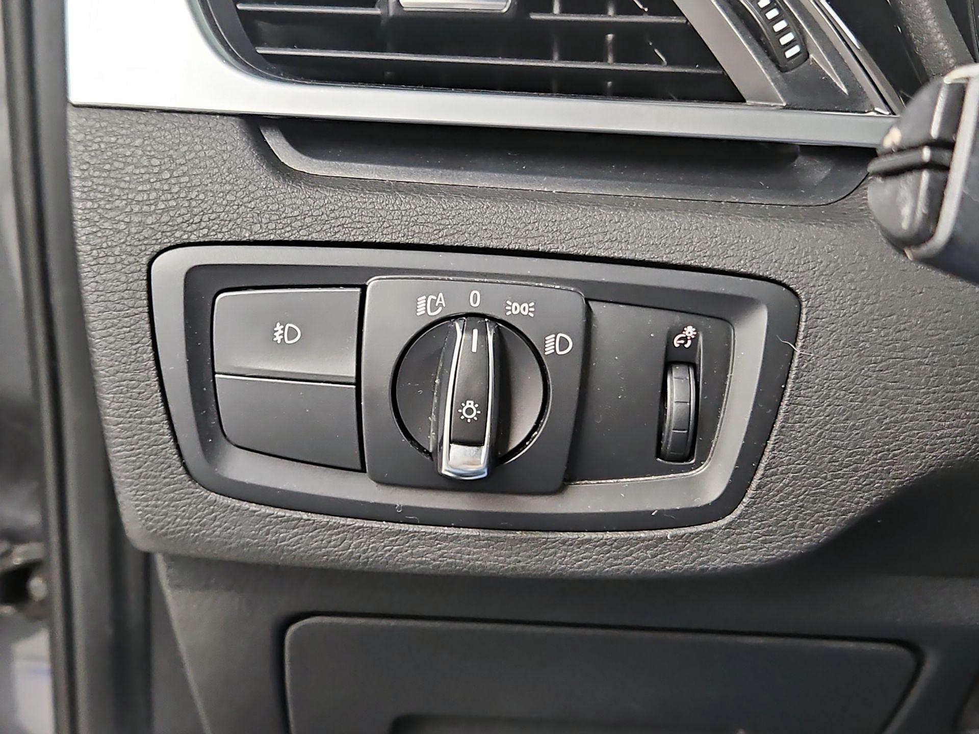 Thumbnail: 2016 BMW X1 - 13