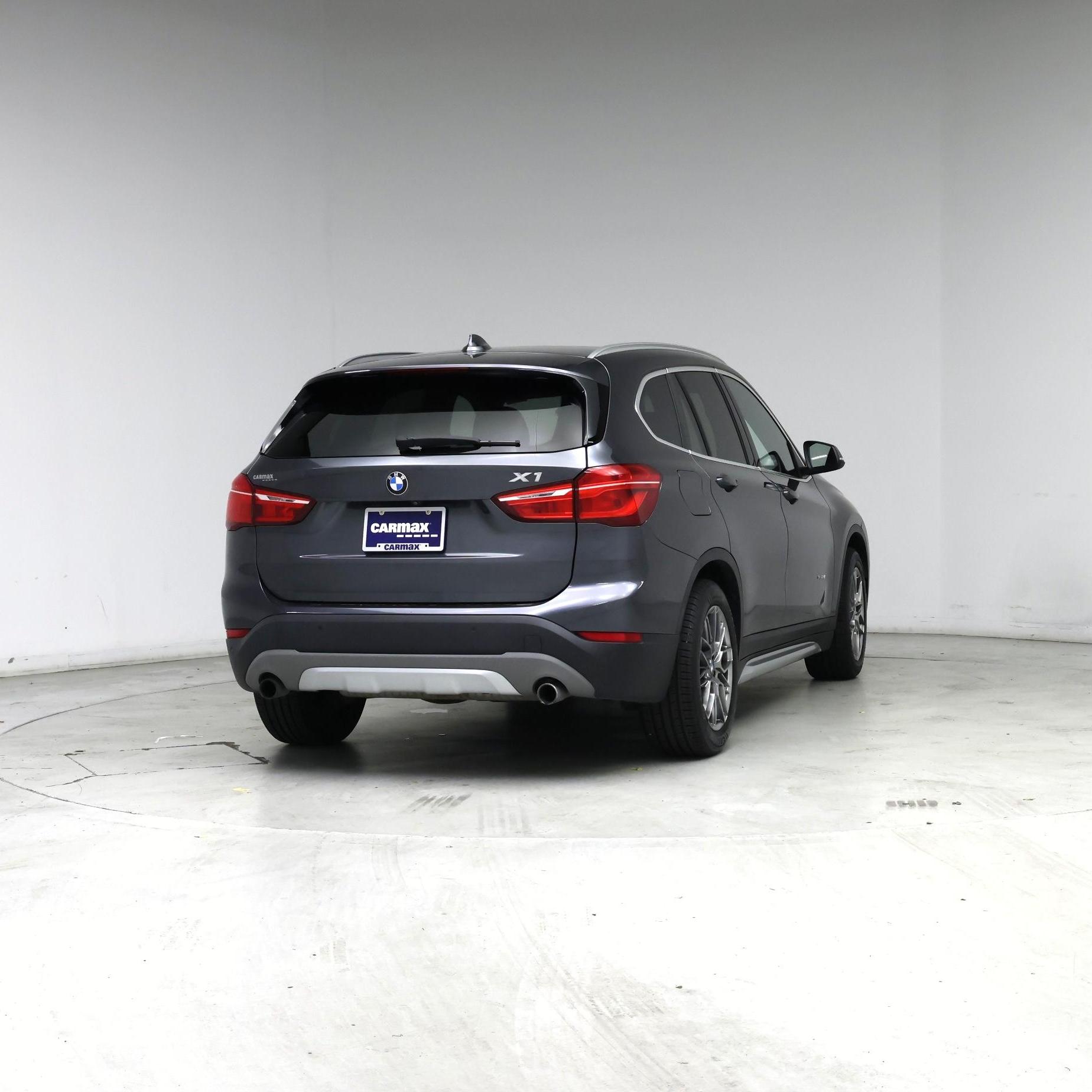 Thumbnail: 2016 BMW X1 - 8