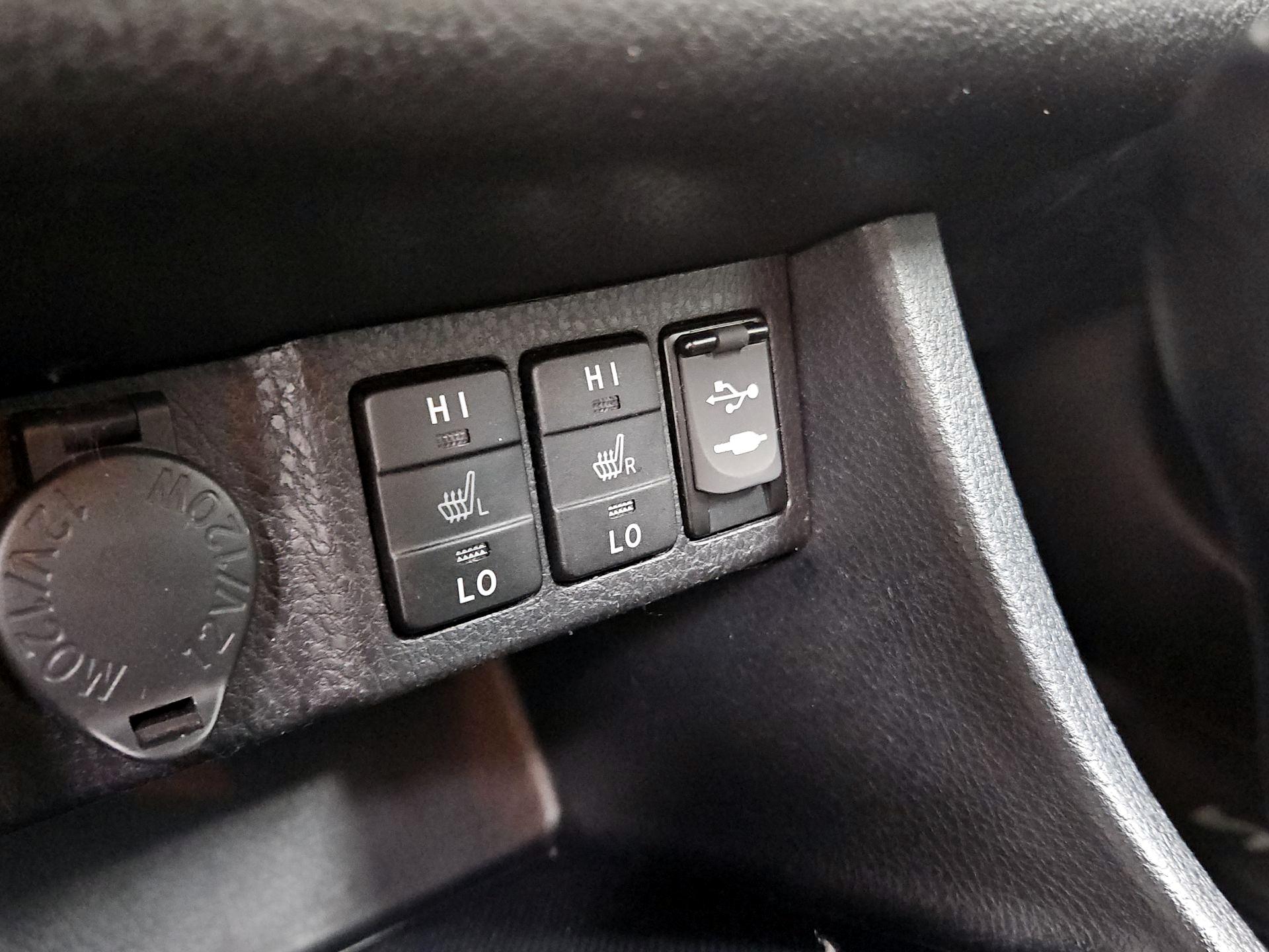 Thumbnail: 2019 Toyota Corolla - 18
