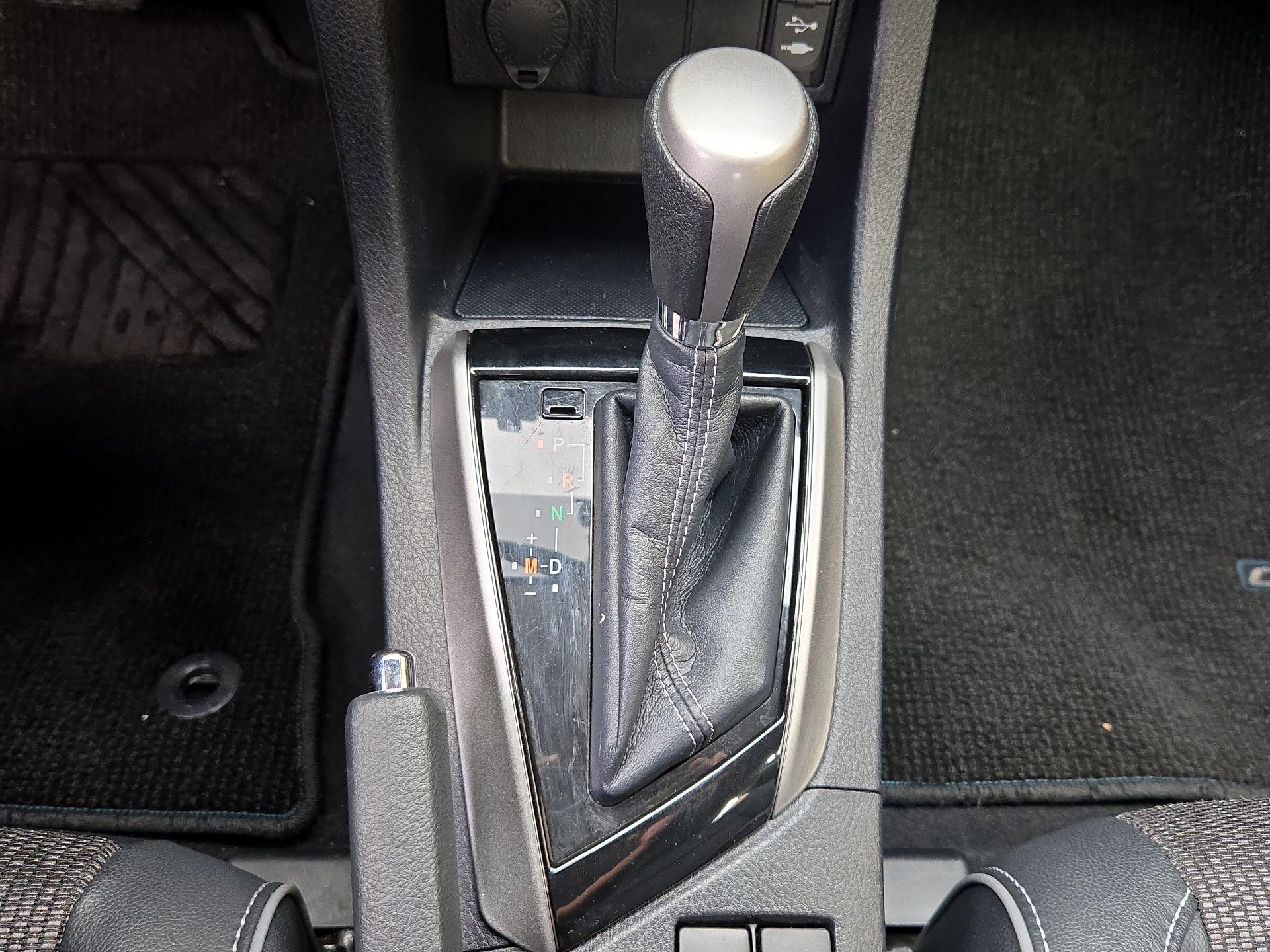 Thumbnail: 2014 Toyota Corolla - 17