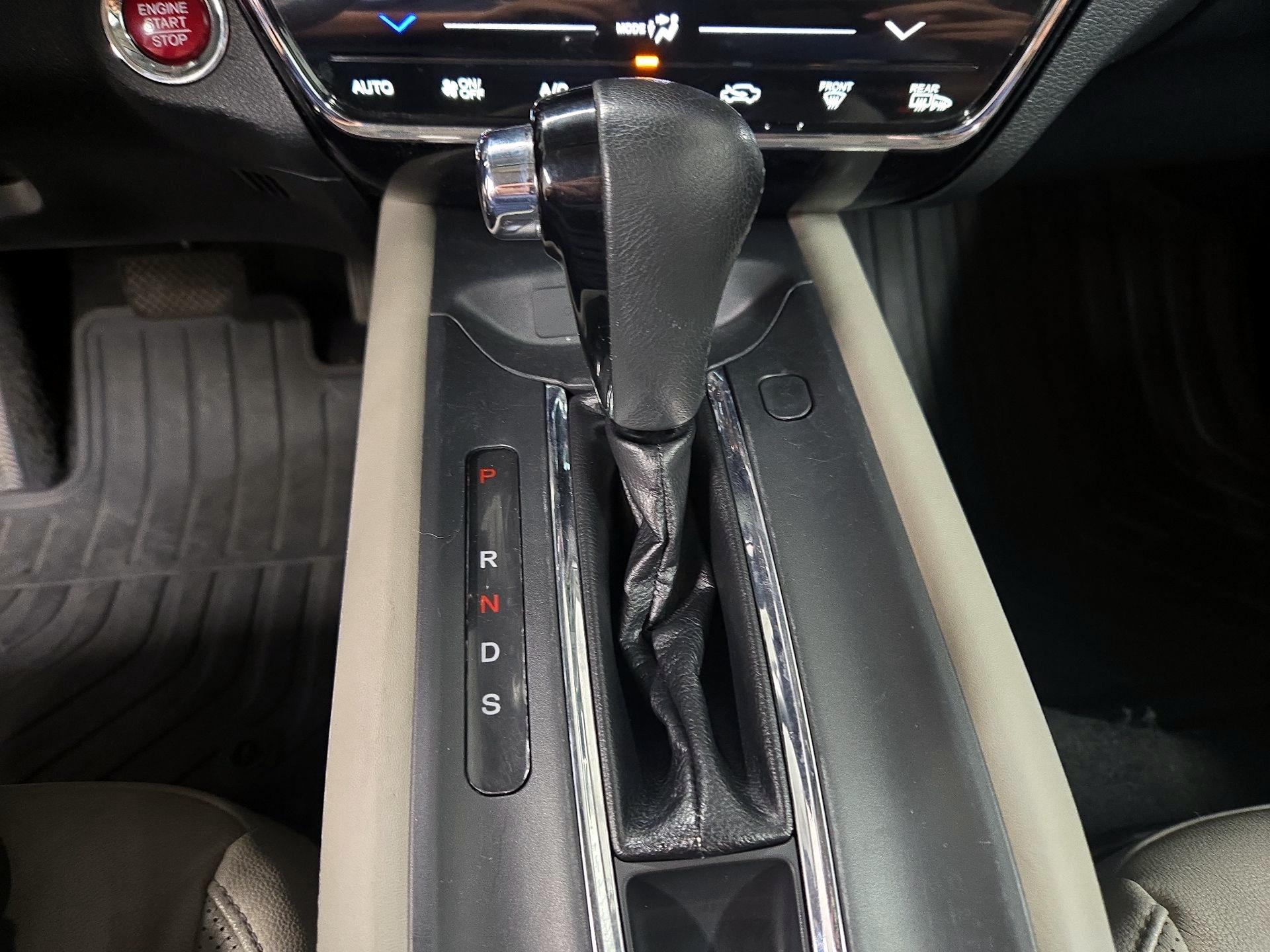 Thumbnail: 2016 Honda HR-V - 17