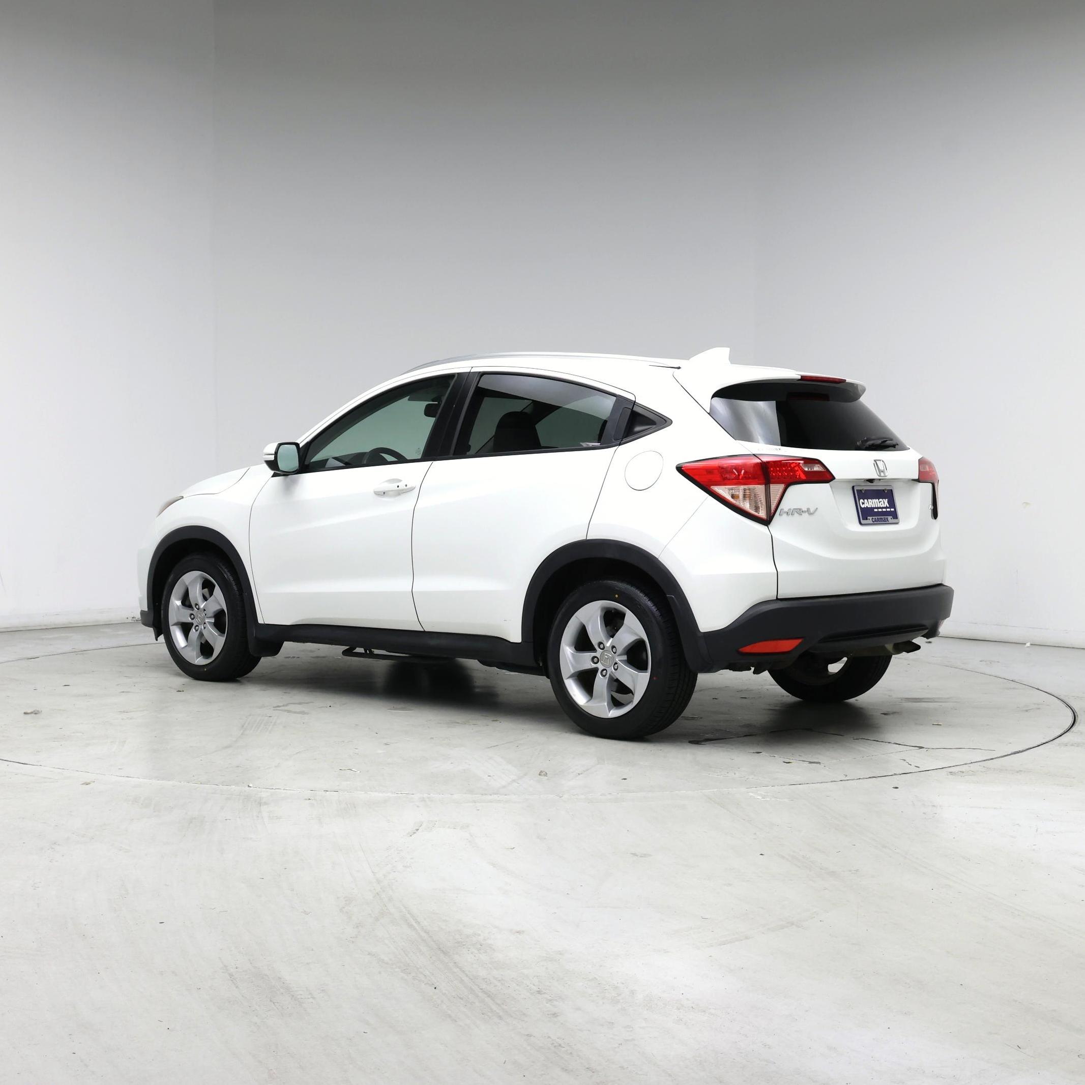 Thumbnail: 2016 Honda HR-V - 2