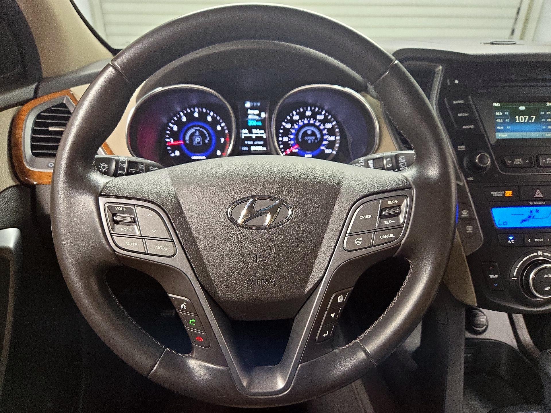 Thumbnail: 2013 Hyundai Santa Fe - 10