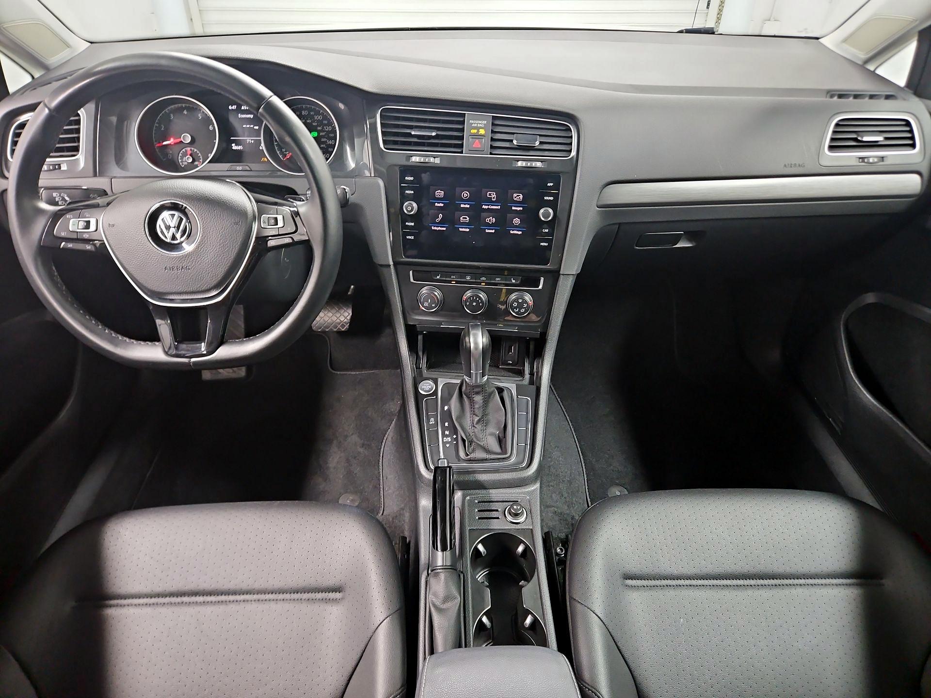 Thumbnail: 2019 Volkswagen Golf - 9