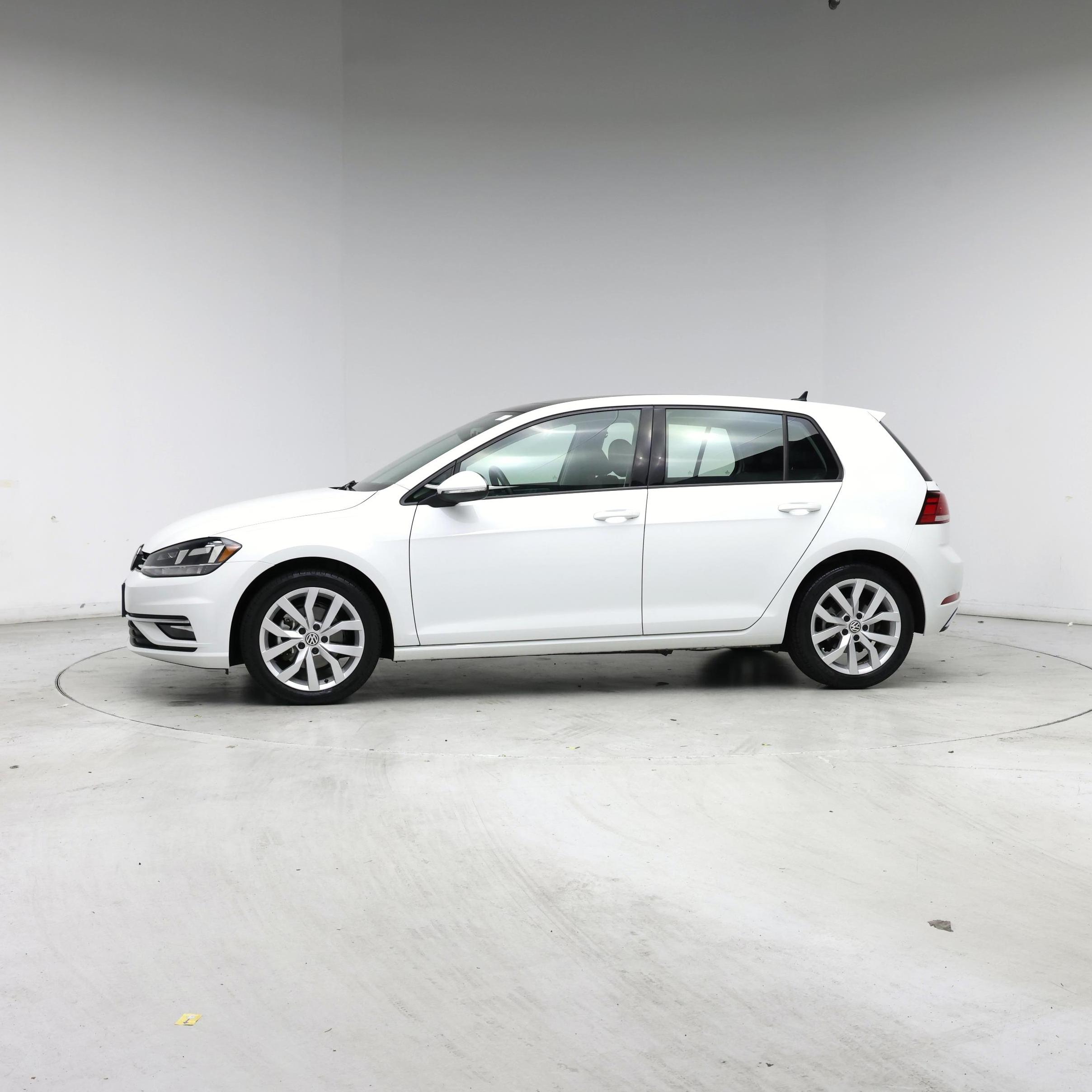 Thumbnail: 2019 Volkswagen Golf - 3
