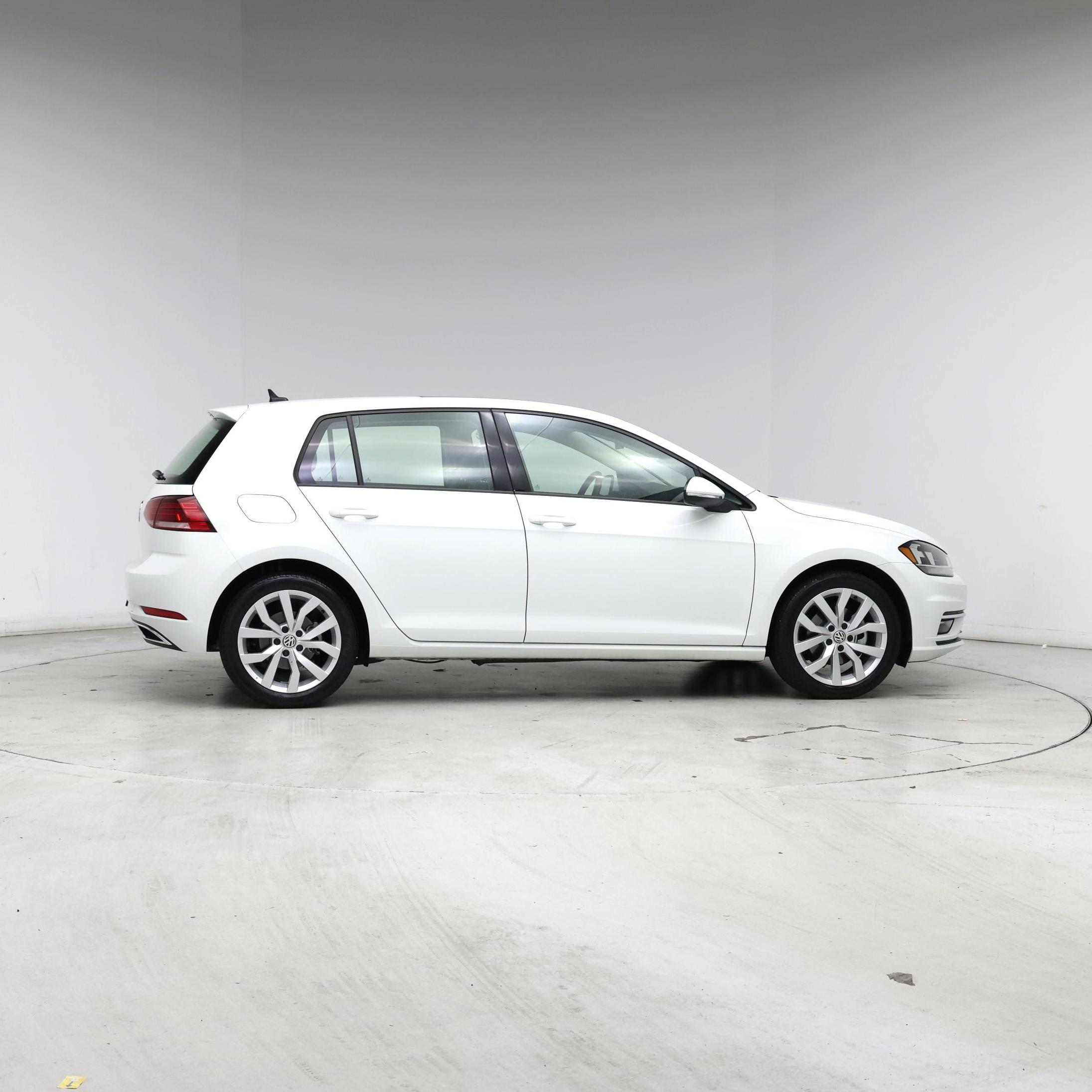 Thumbnail: 2019 Volkswagen Golf - 7