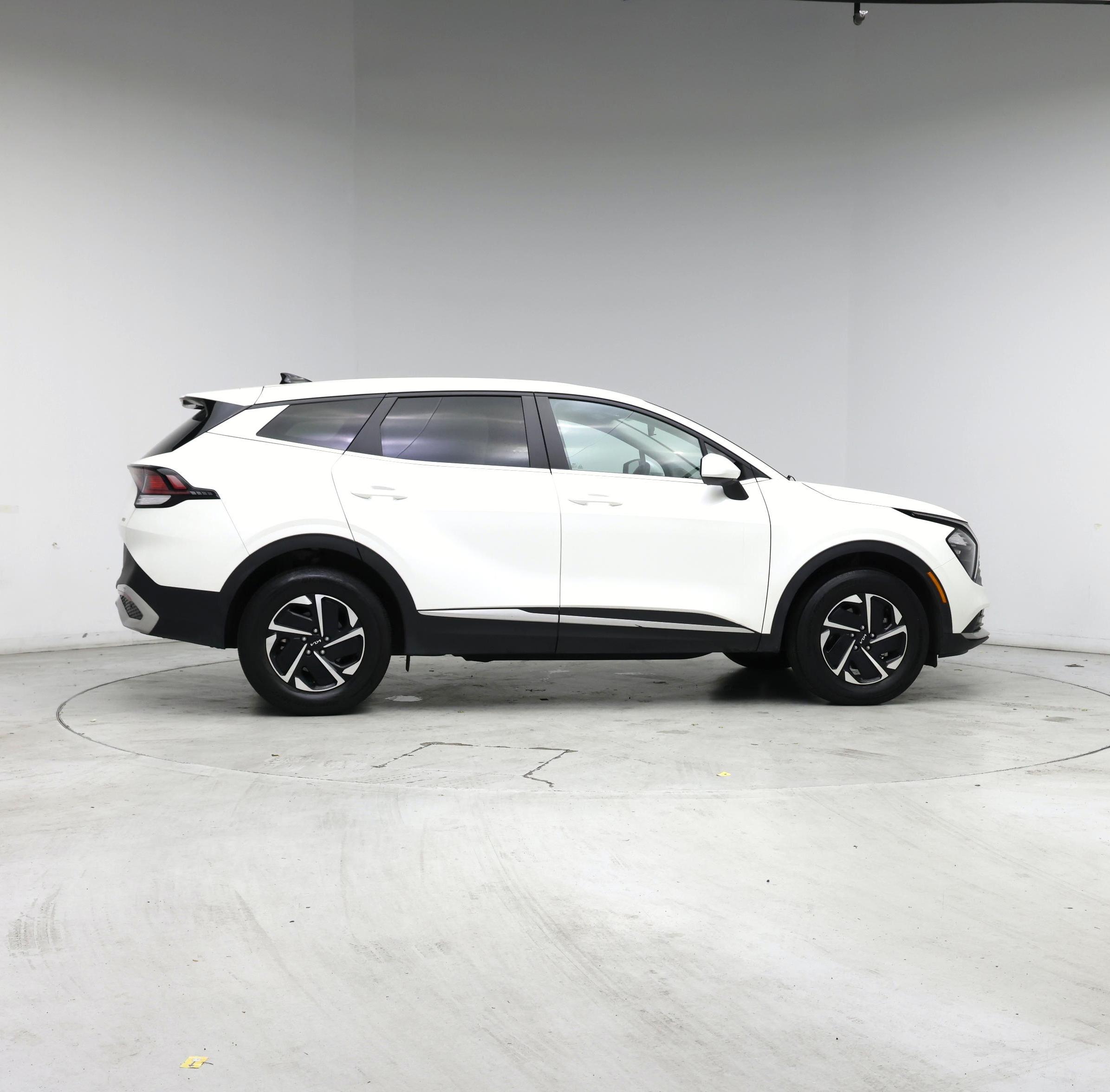 Thumbnail: 2023 Kia Sportage - 7