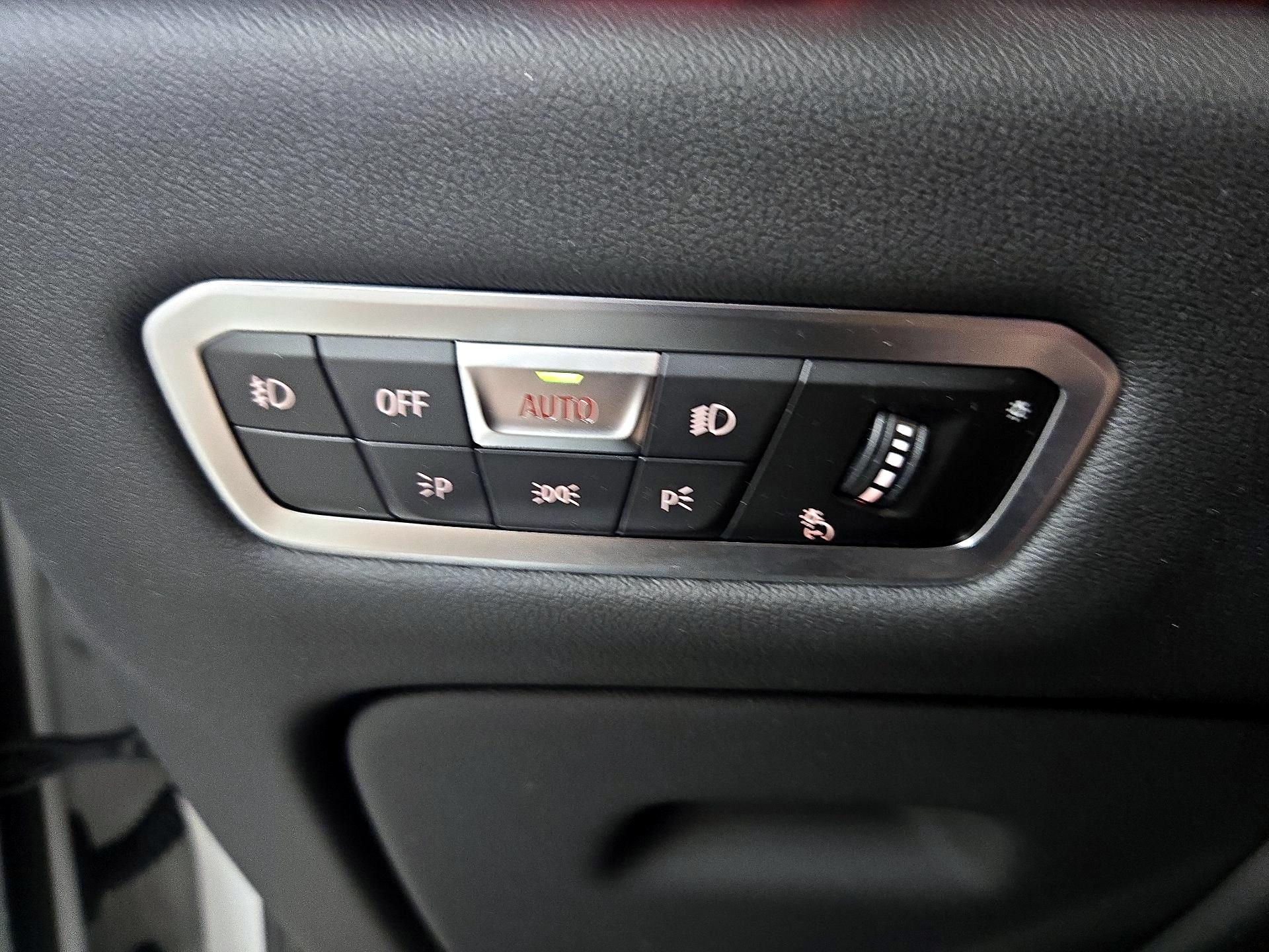 Thumbnail: 2021 BMW X5 - 13