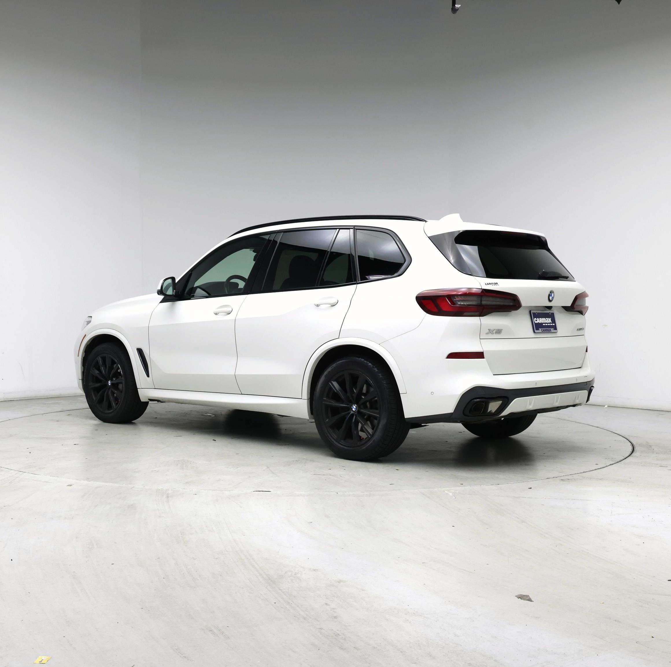 Thumbnail: 2021 BMW X5 - 2