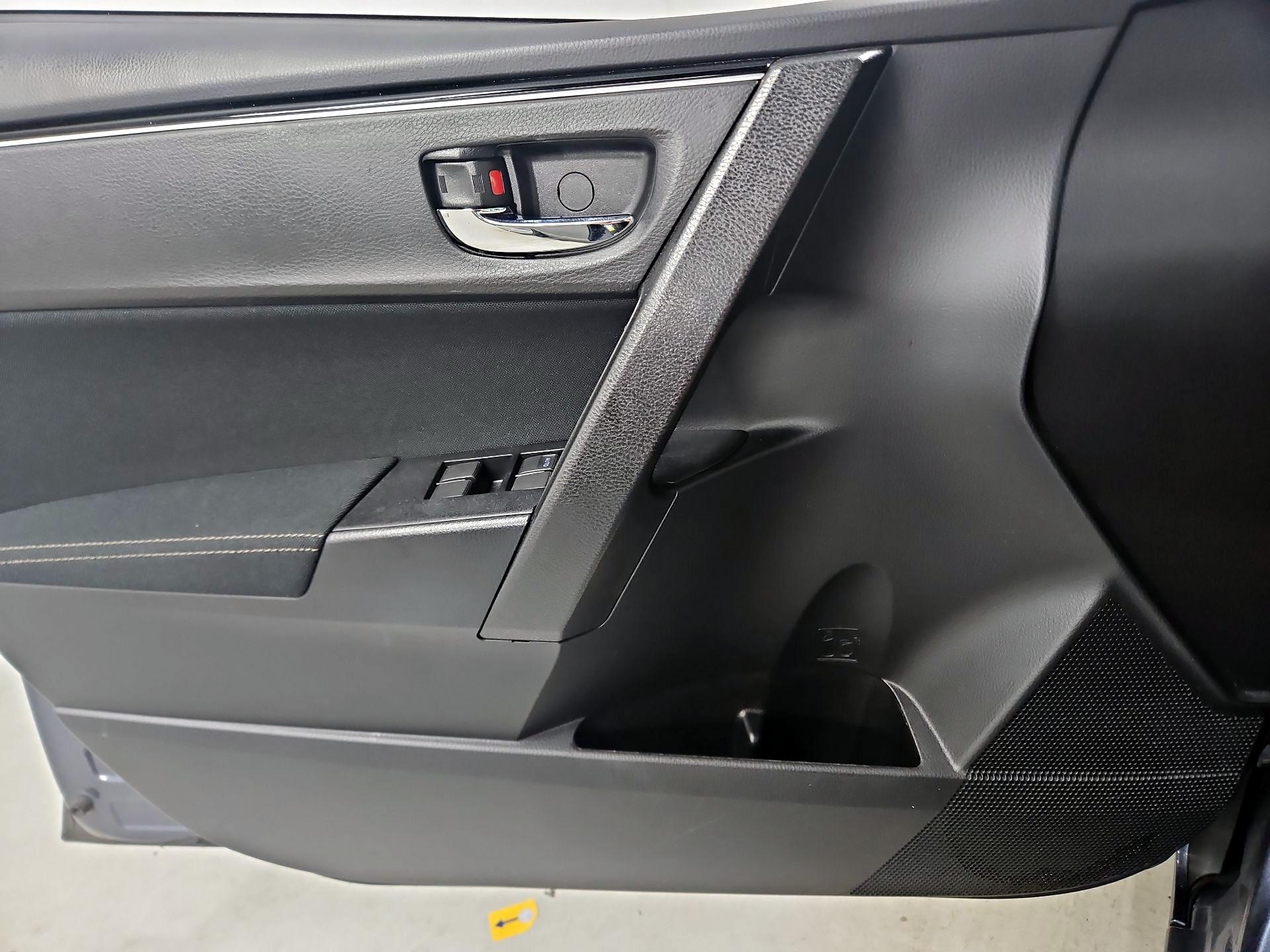 Thumbnail: 2019 Toyota Corolla - 12
