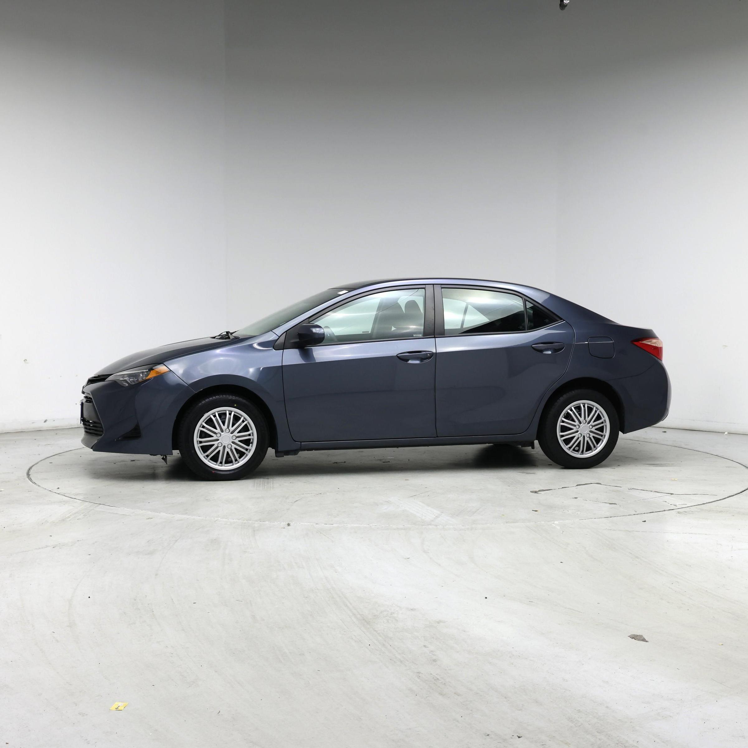 Thumbnail: 2019 Toyota Corolla - 3
