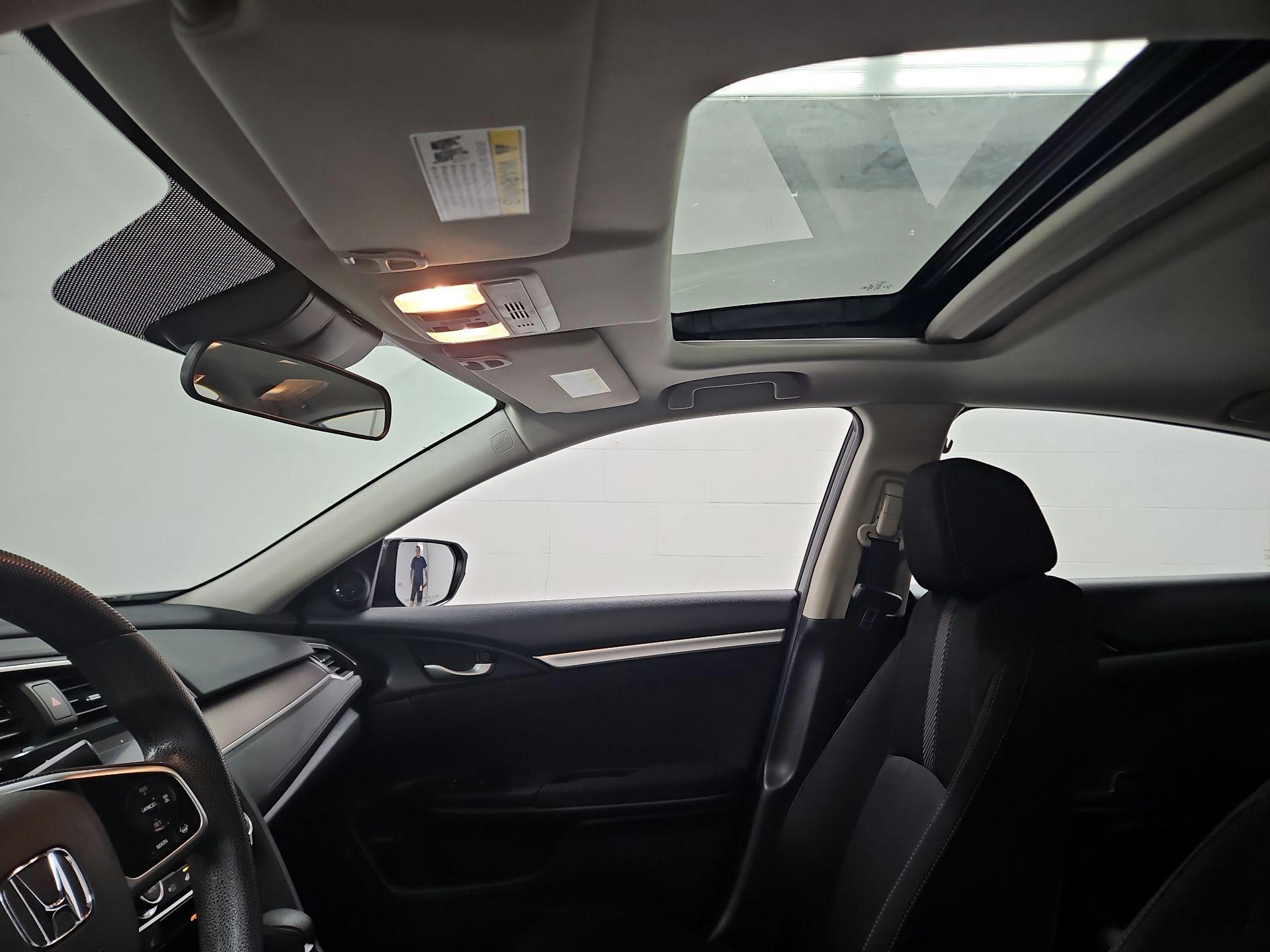 Thumbnail: 2017 Honda Civic - 19