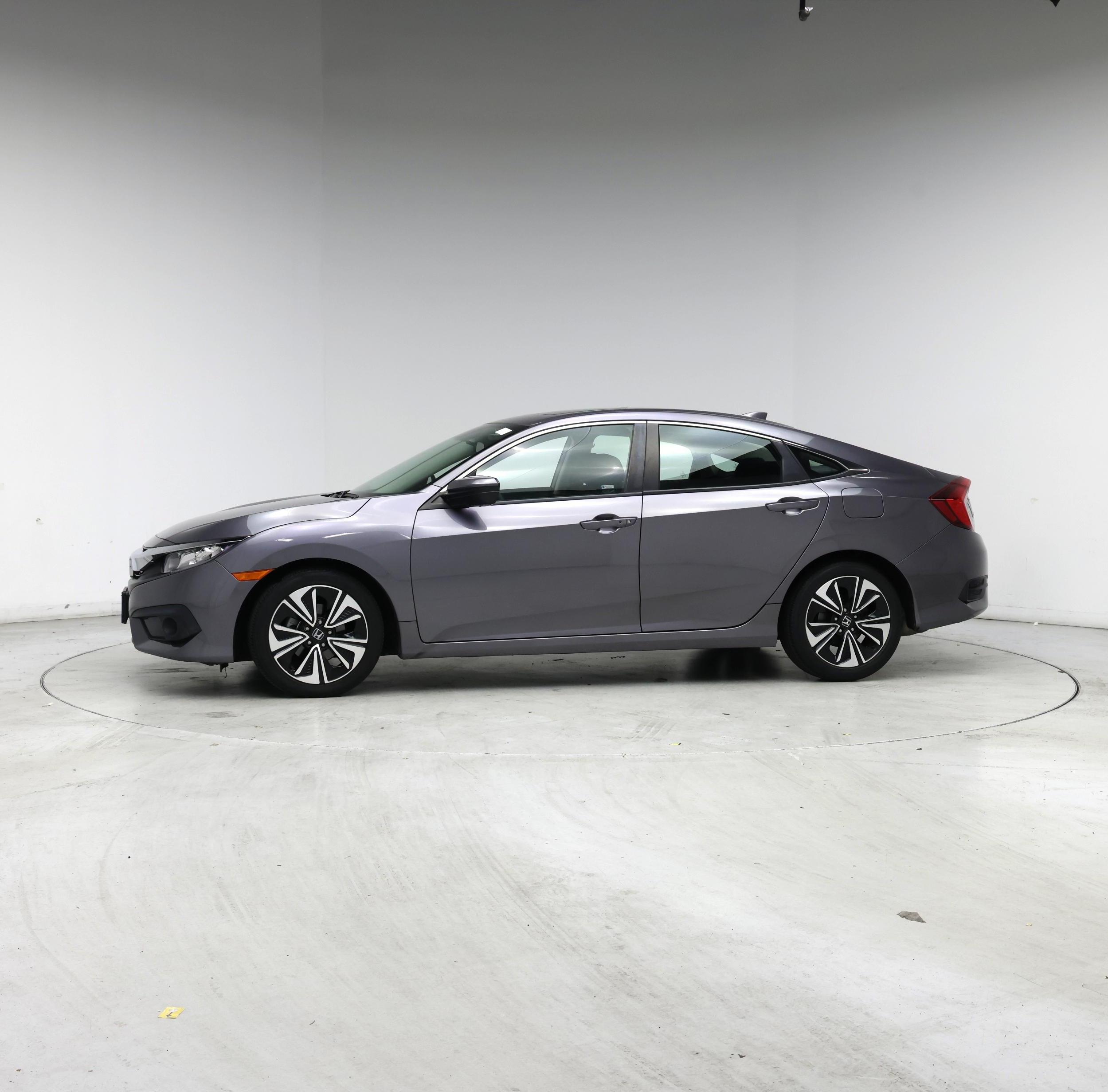 Thumbnail: 2017 Honda Civic - 3