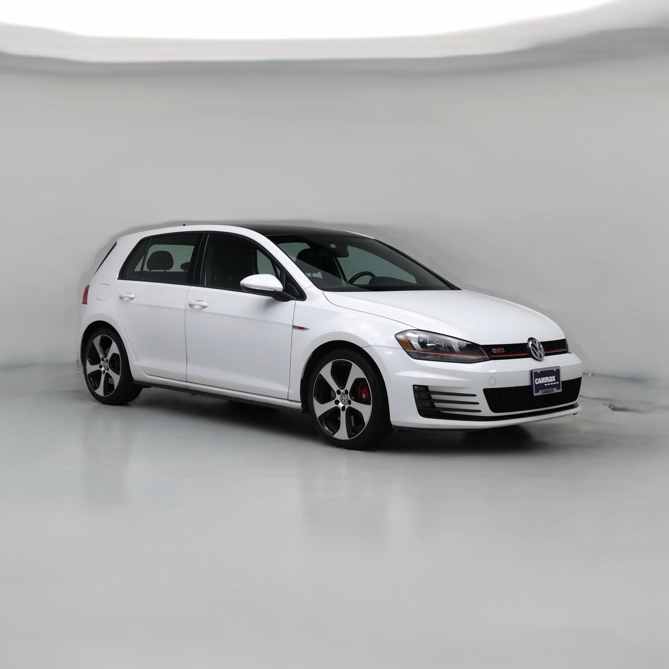 Thumbnail: 2017 Volkswagen Golf - 1