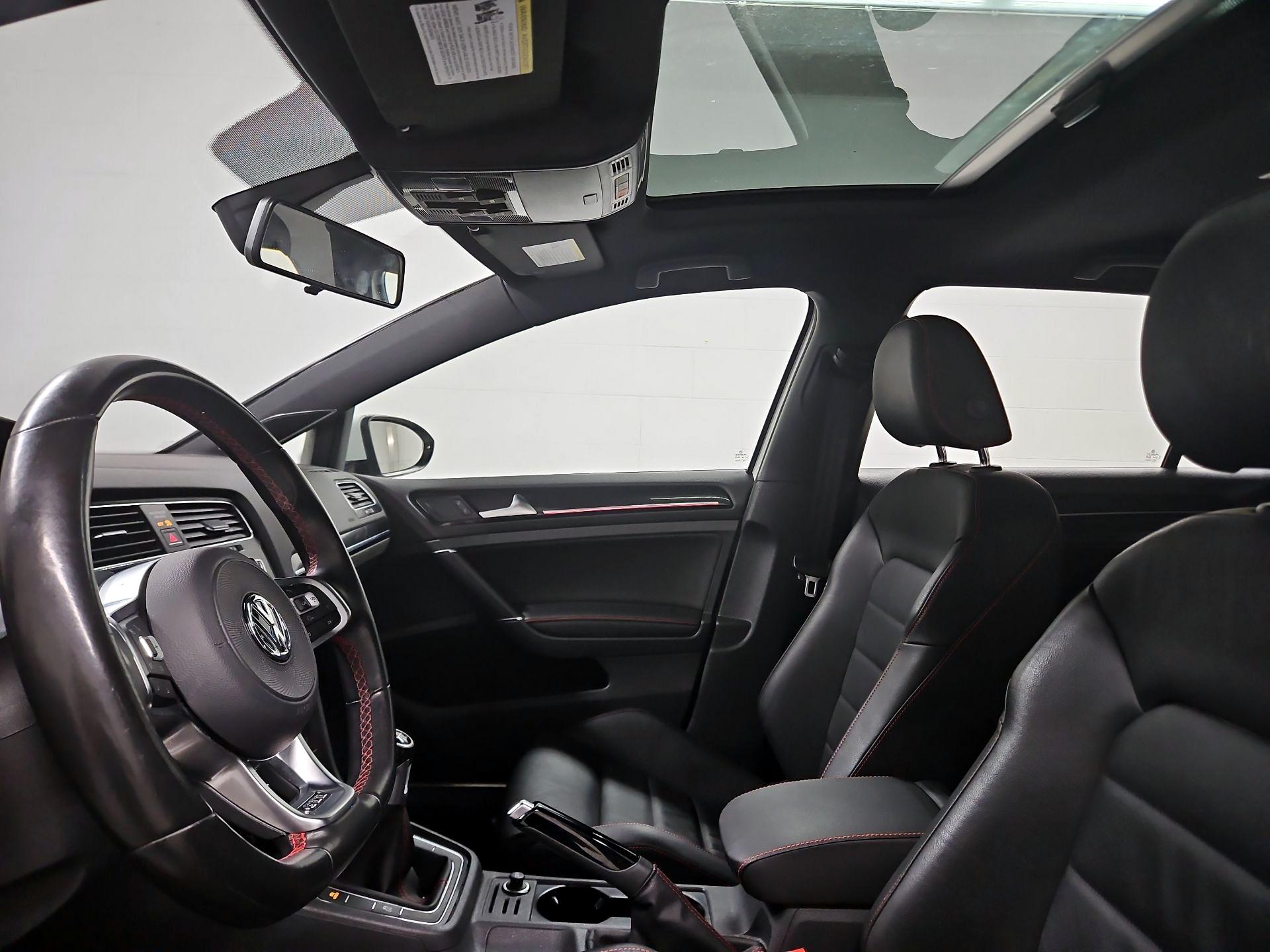 Thumbnail: 2017 Volkswagen Golf - 19