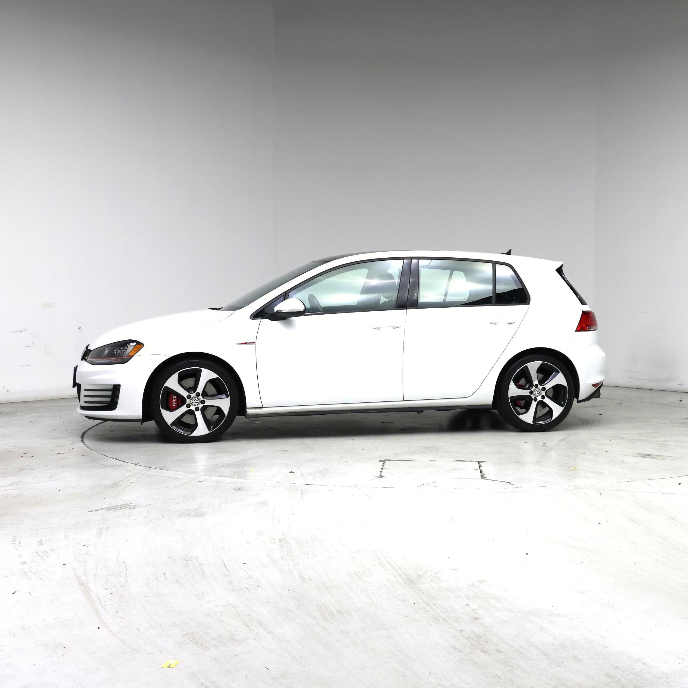 Thumbnail: 2017 Volkswagen Golf - 3